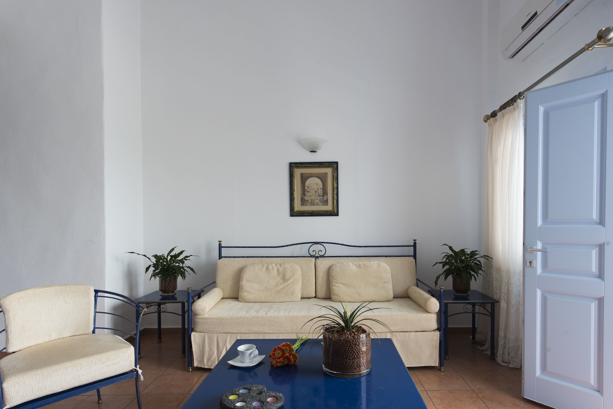 Kastro Suites