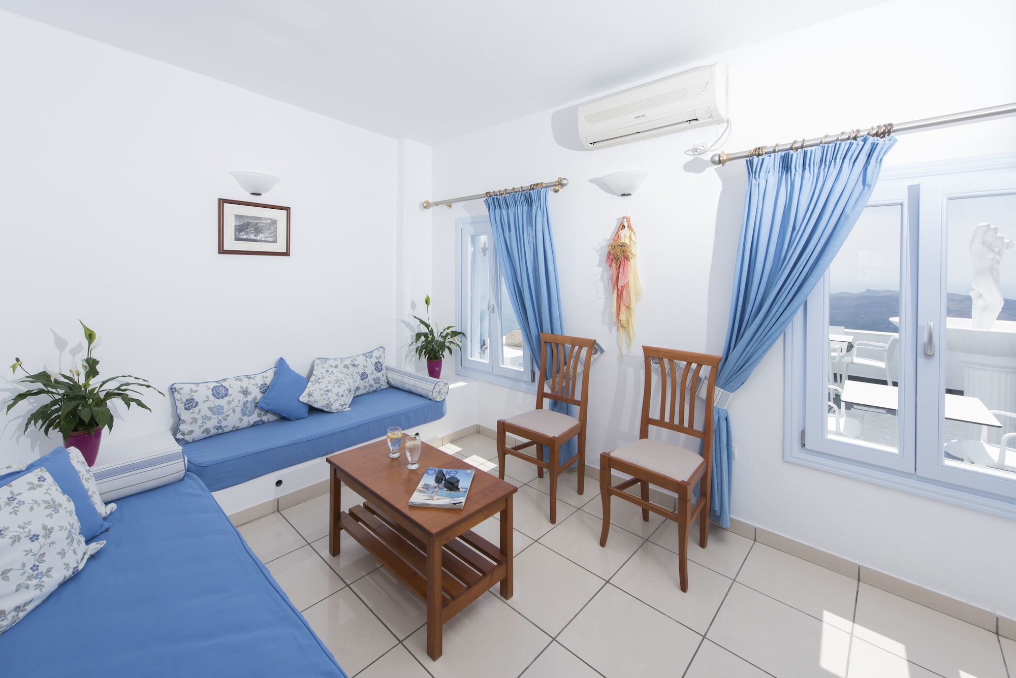 Kastro Suites