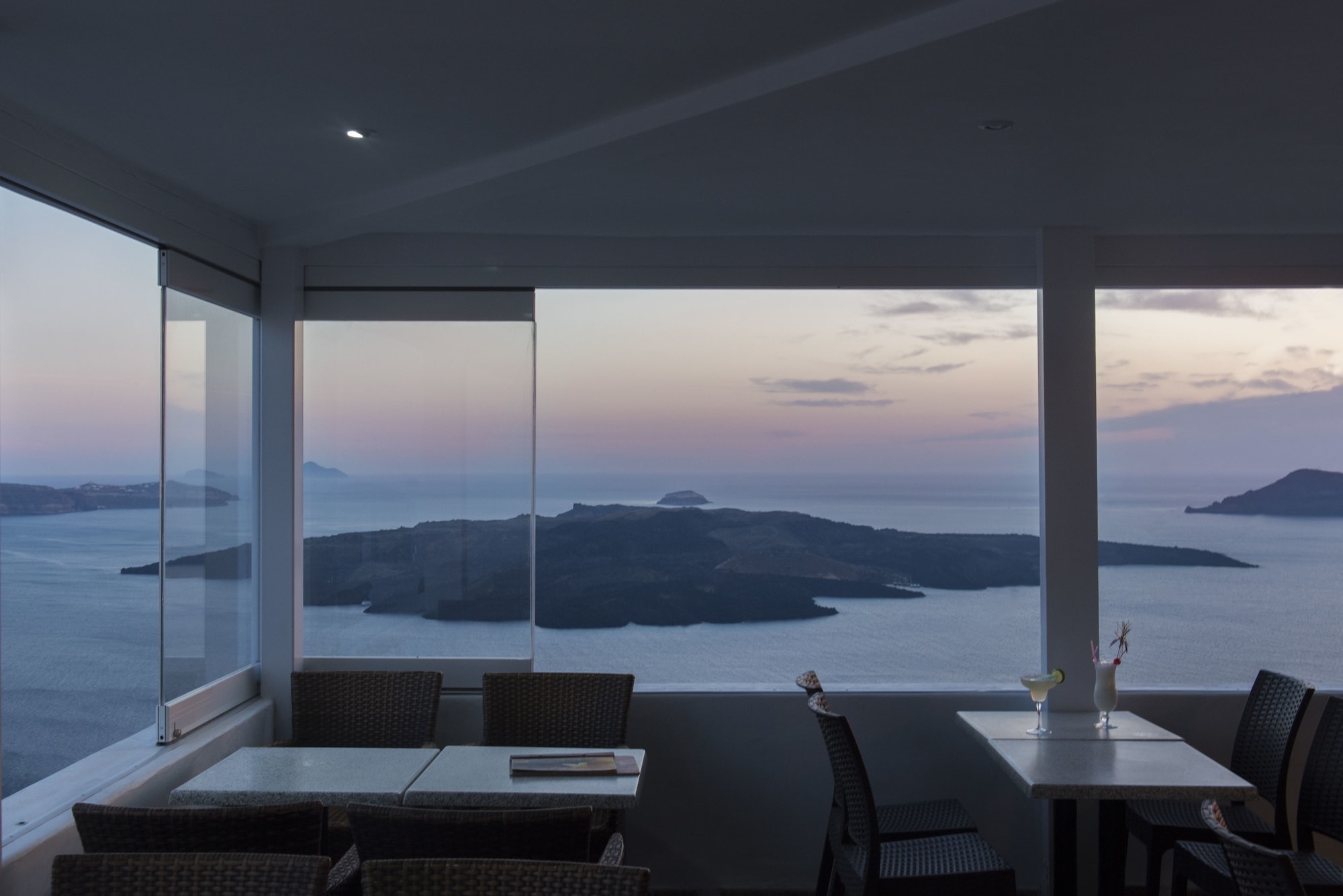 Kastro Suites