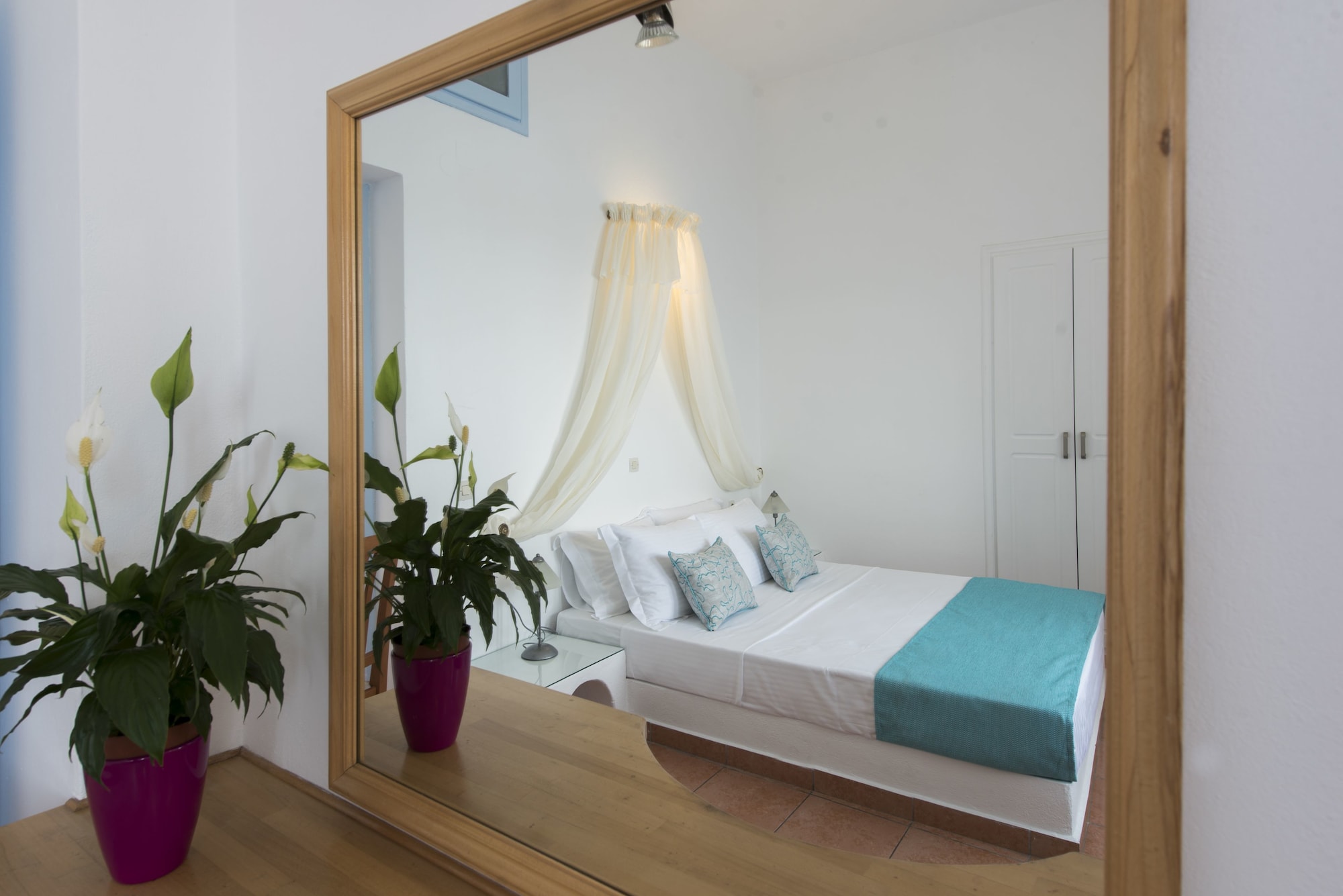 Kastro Suites