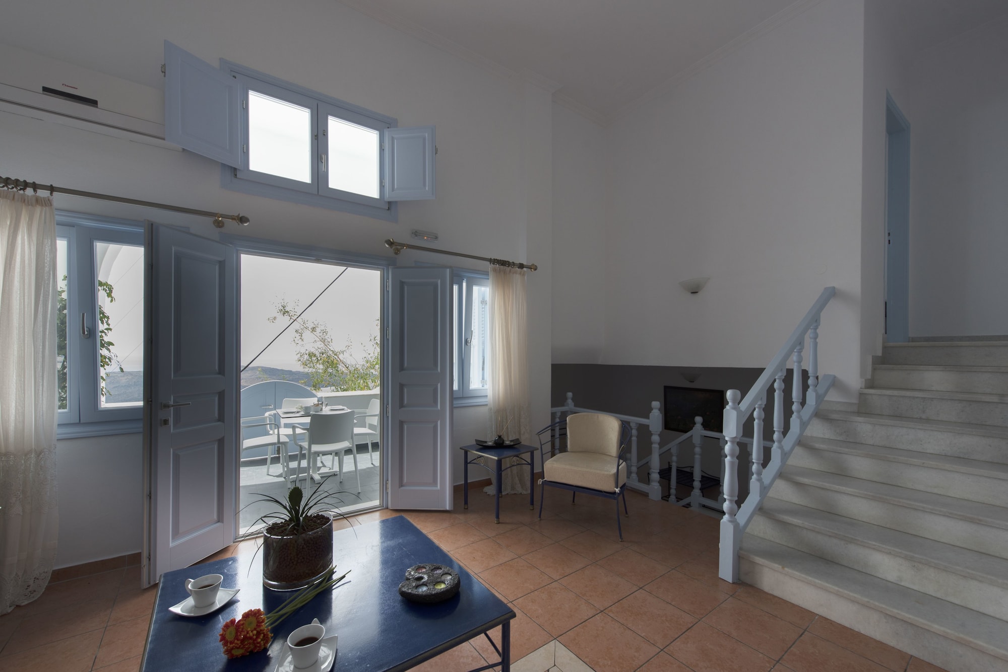 Kastro Suites