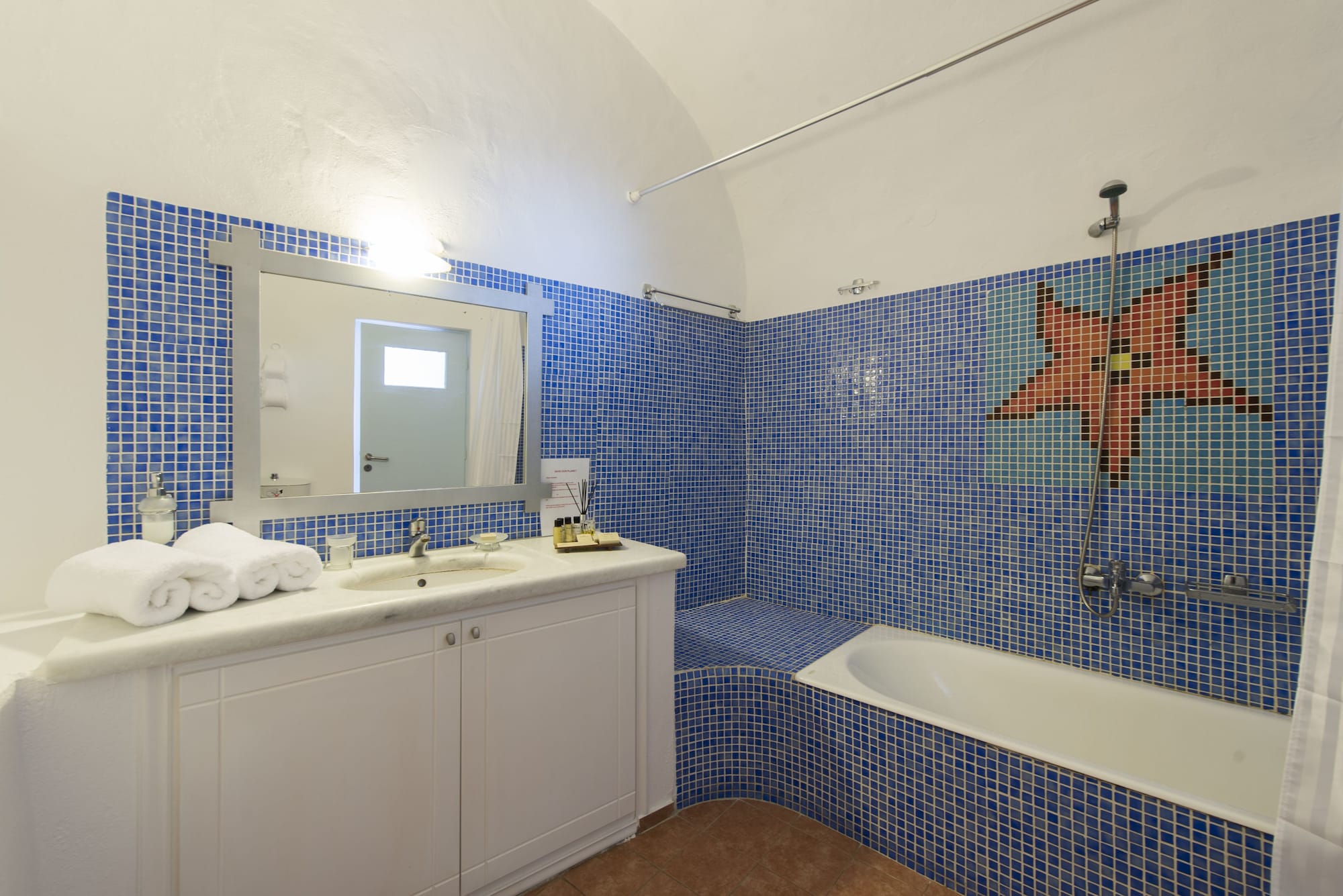 Kastro Suites