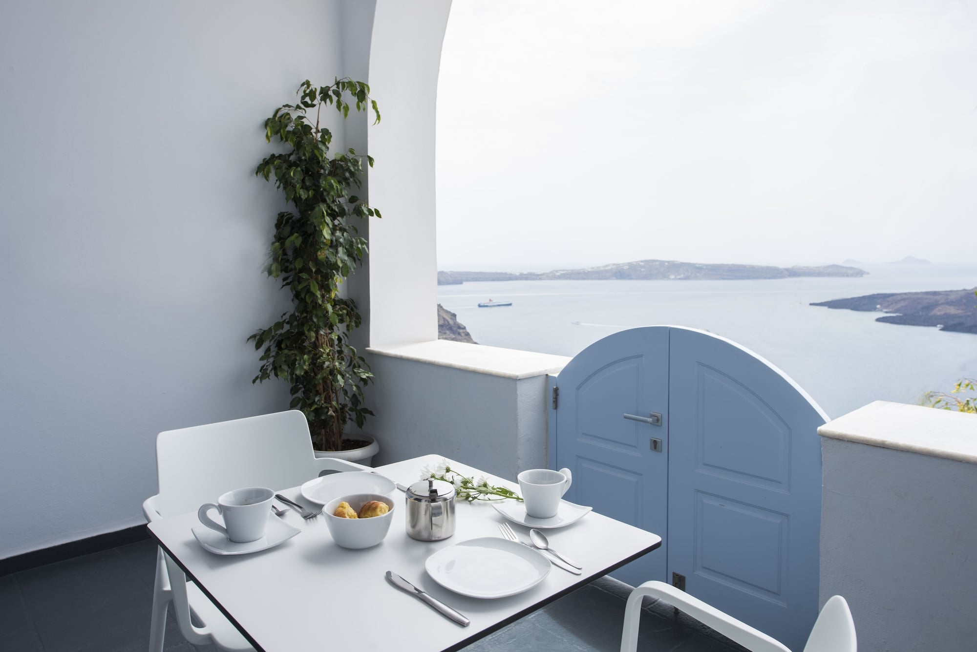 Kastro Suites