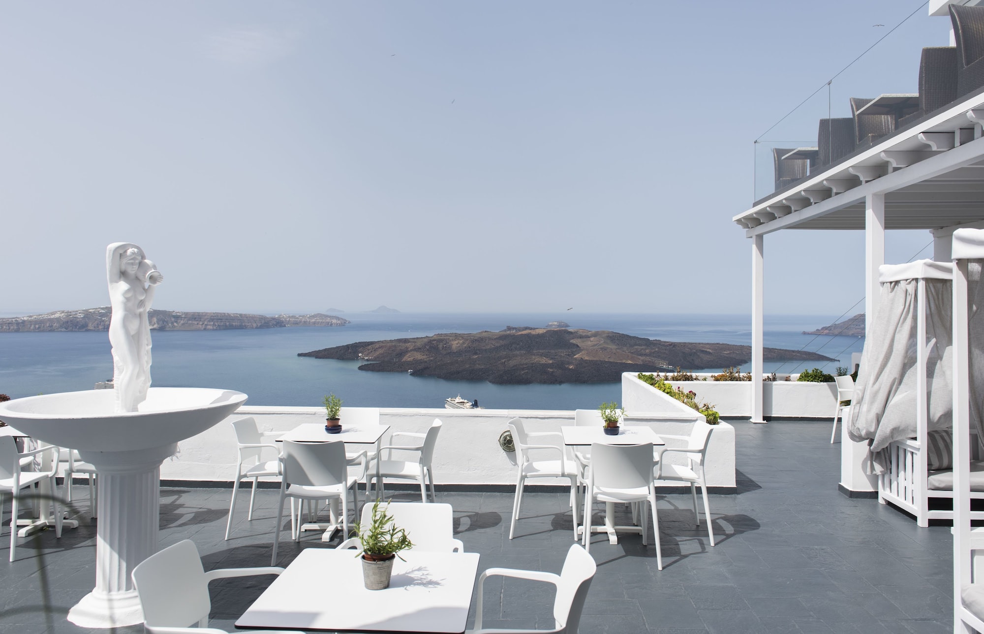 Kastro Suites