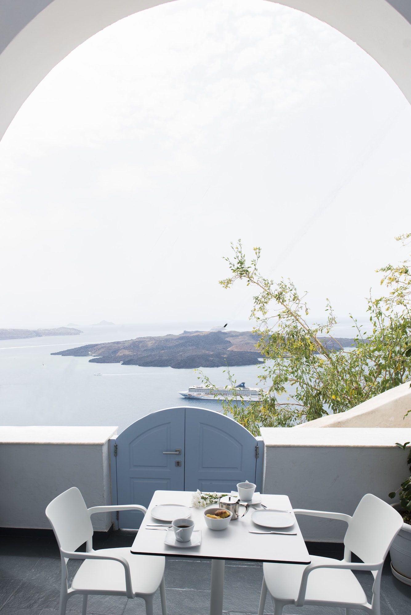 Kastro Suites