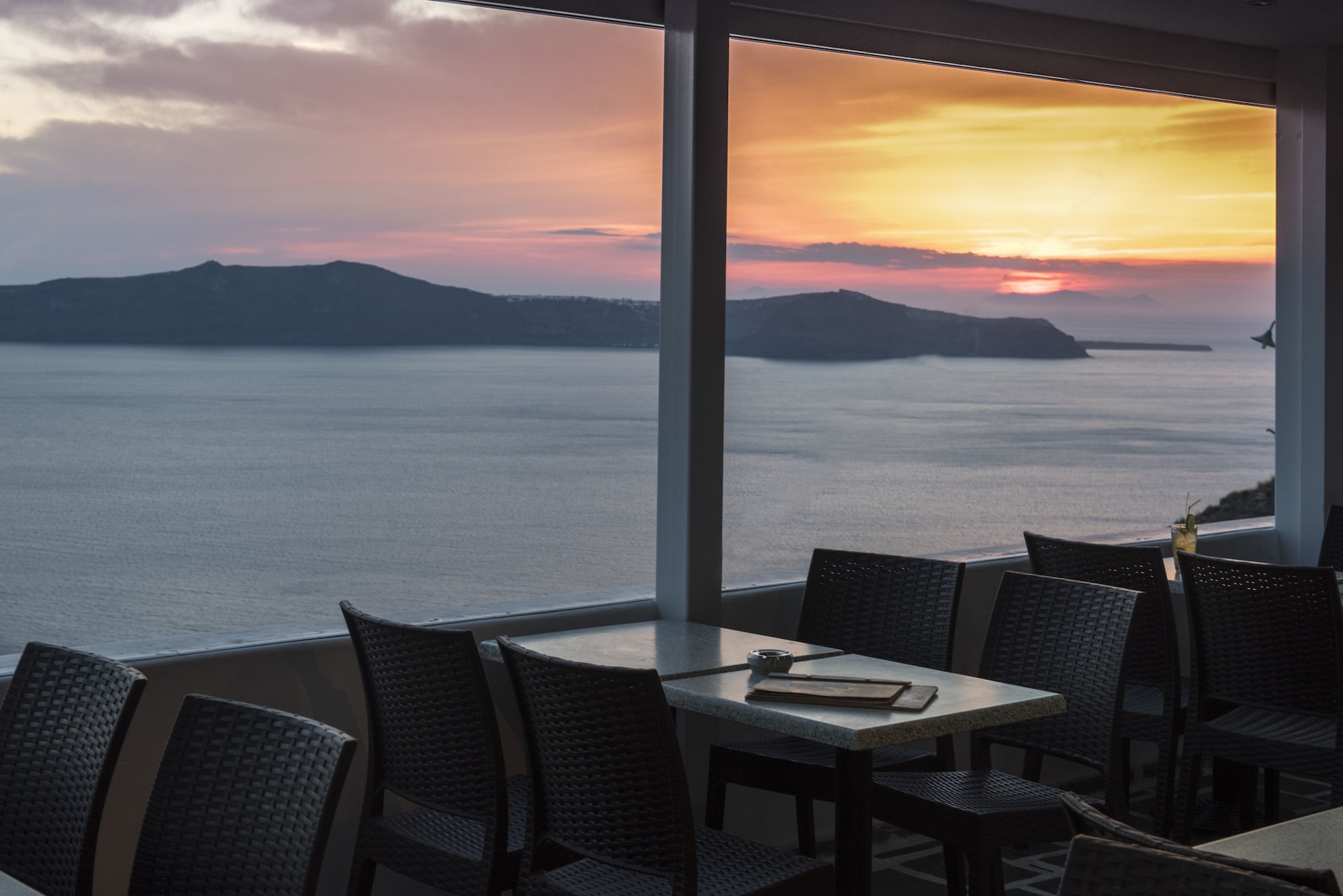 Kastro Suites