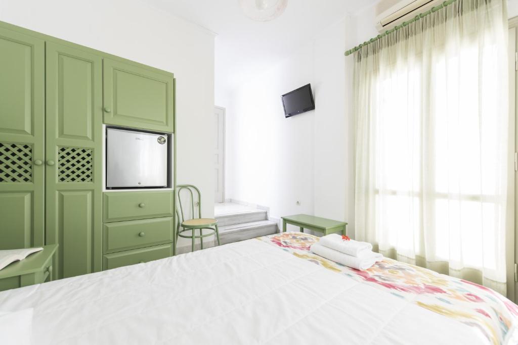 Nissos Thira Hotel