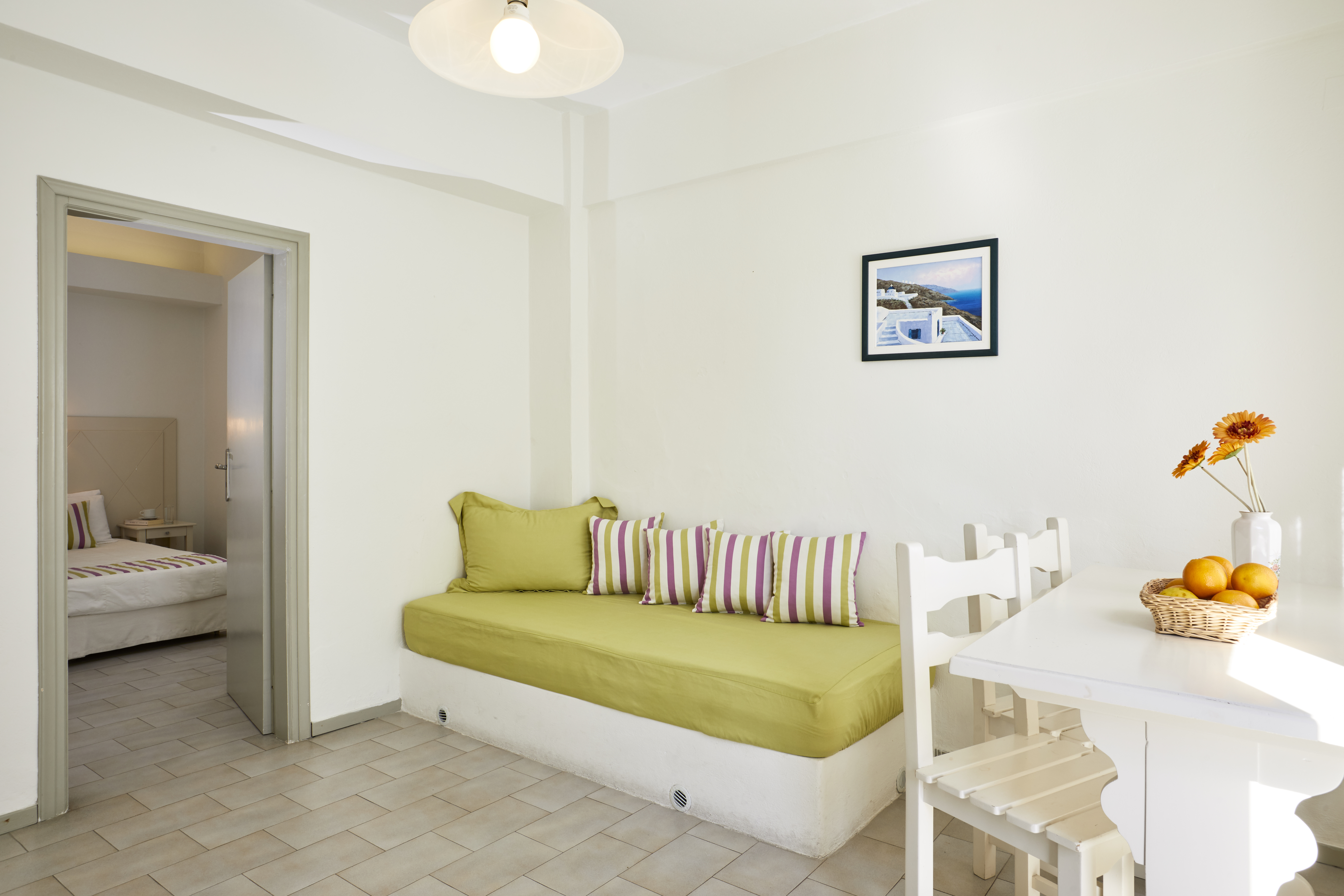 Nissos Thira Hotel