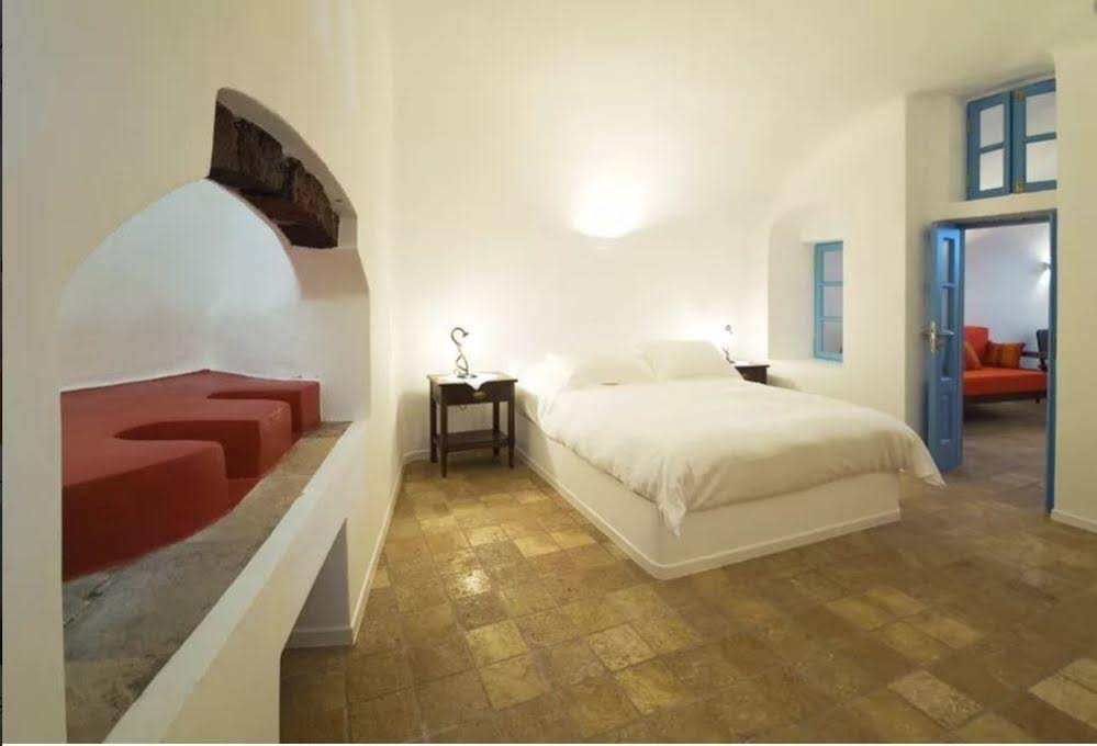 Pantelia Suites