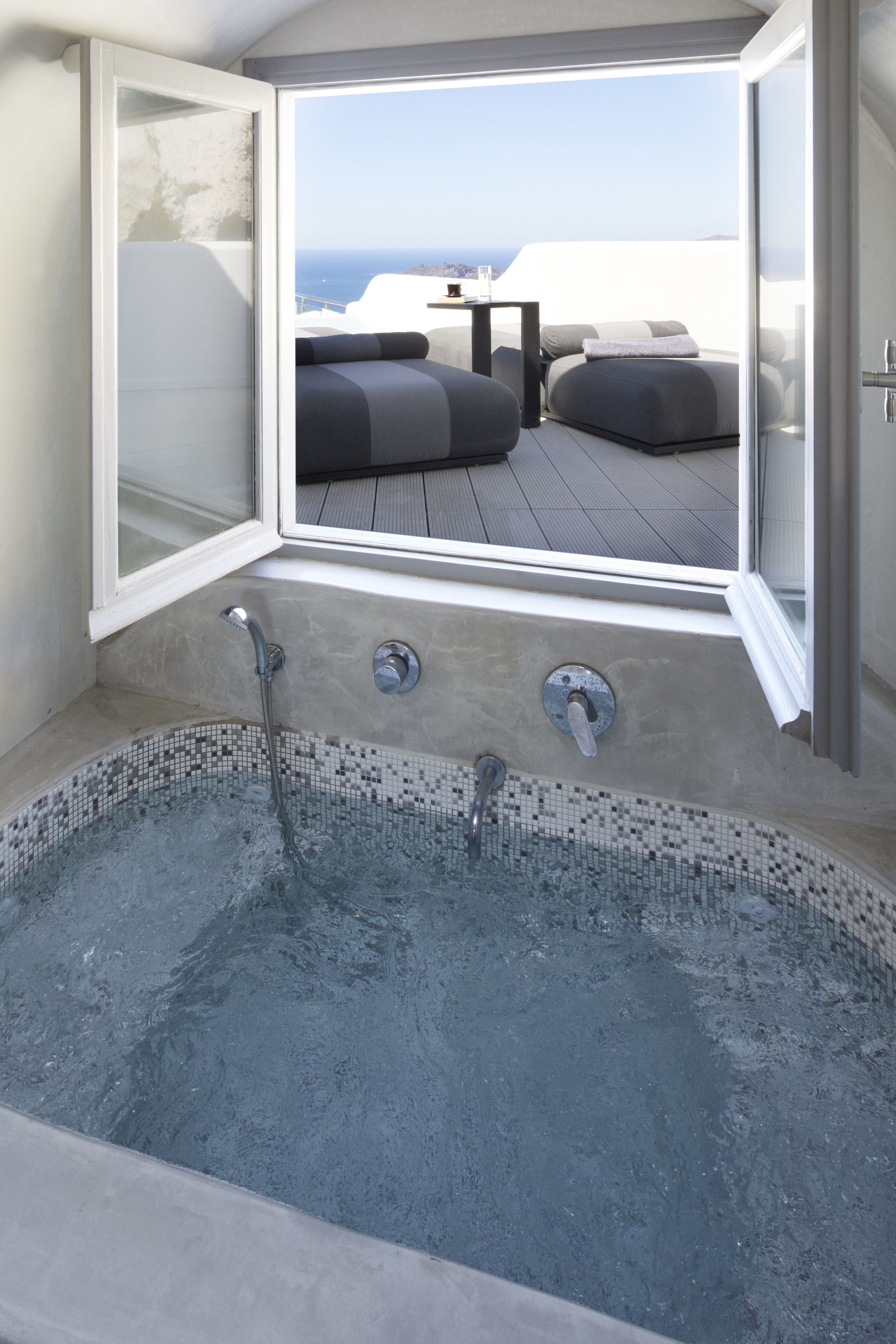 Petit Palace Suites