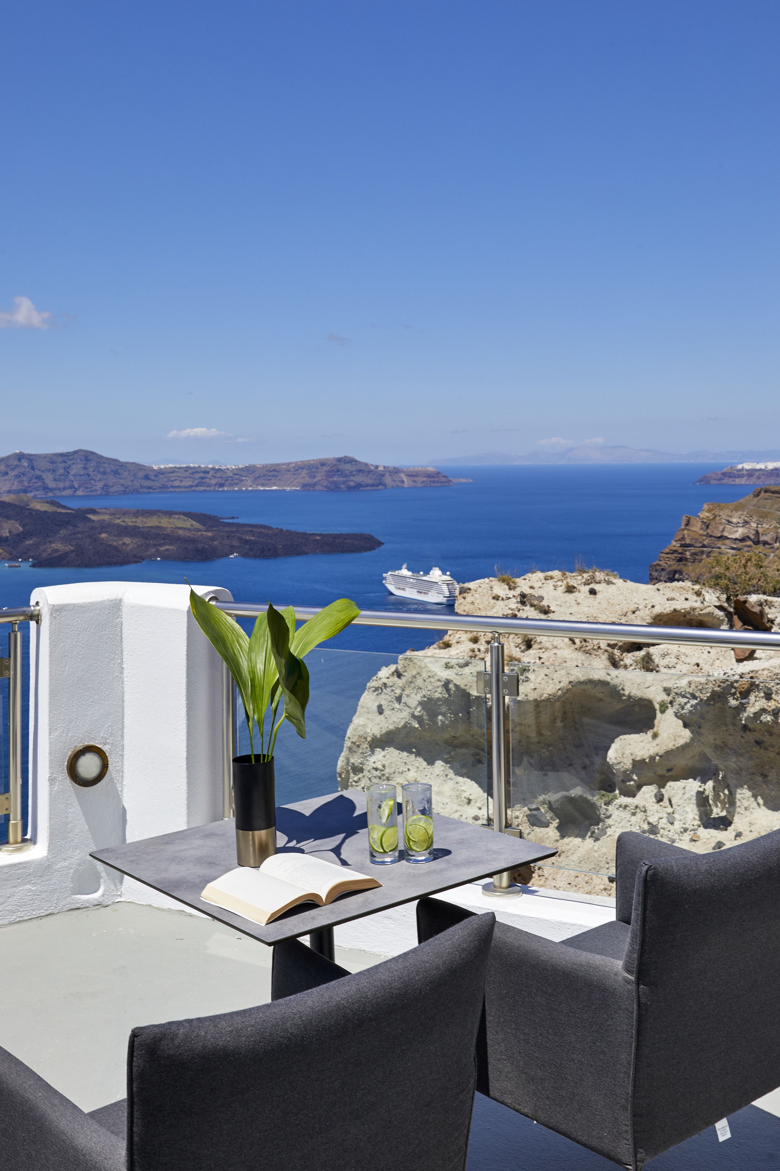 Petit Palace Suites