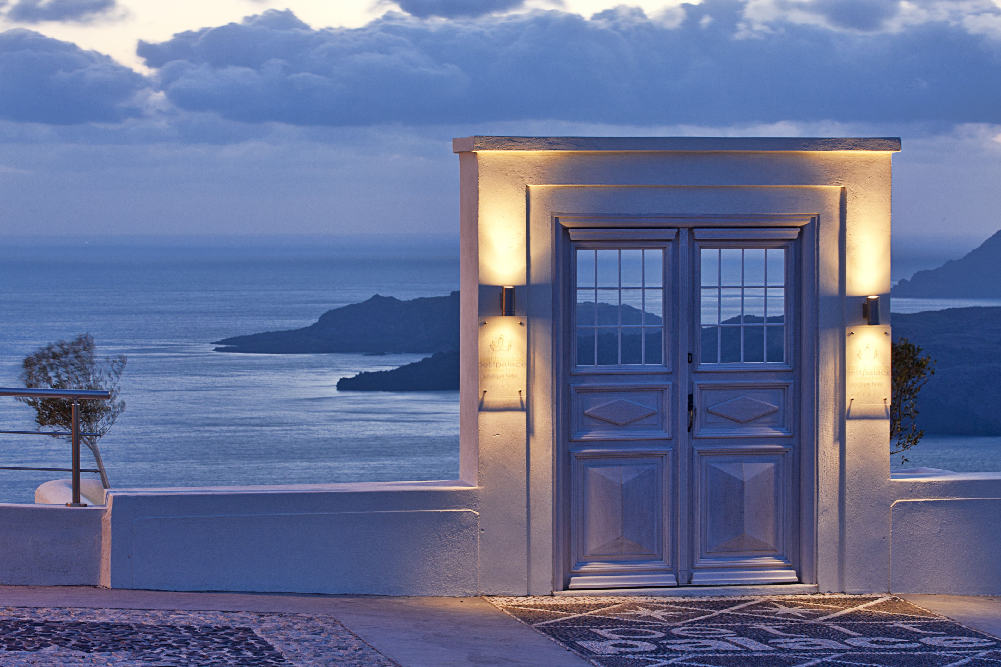 Petit Palace Suites