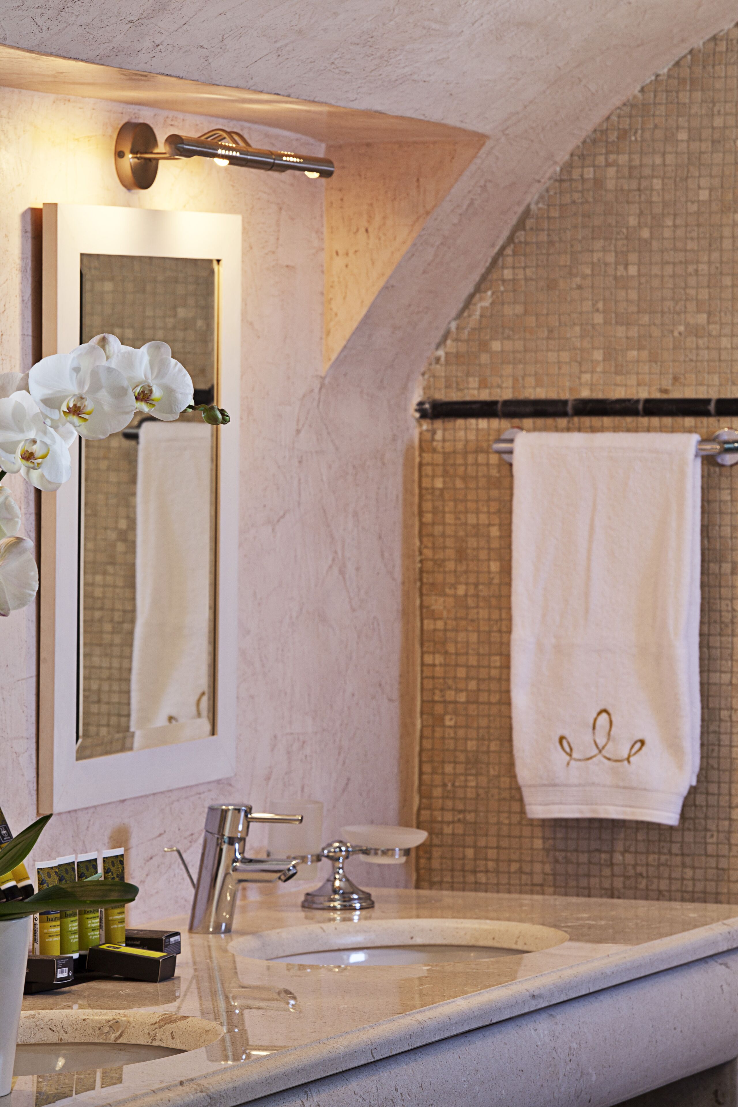 Petit Palace Suites