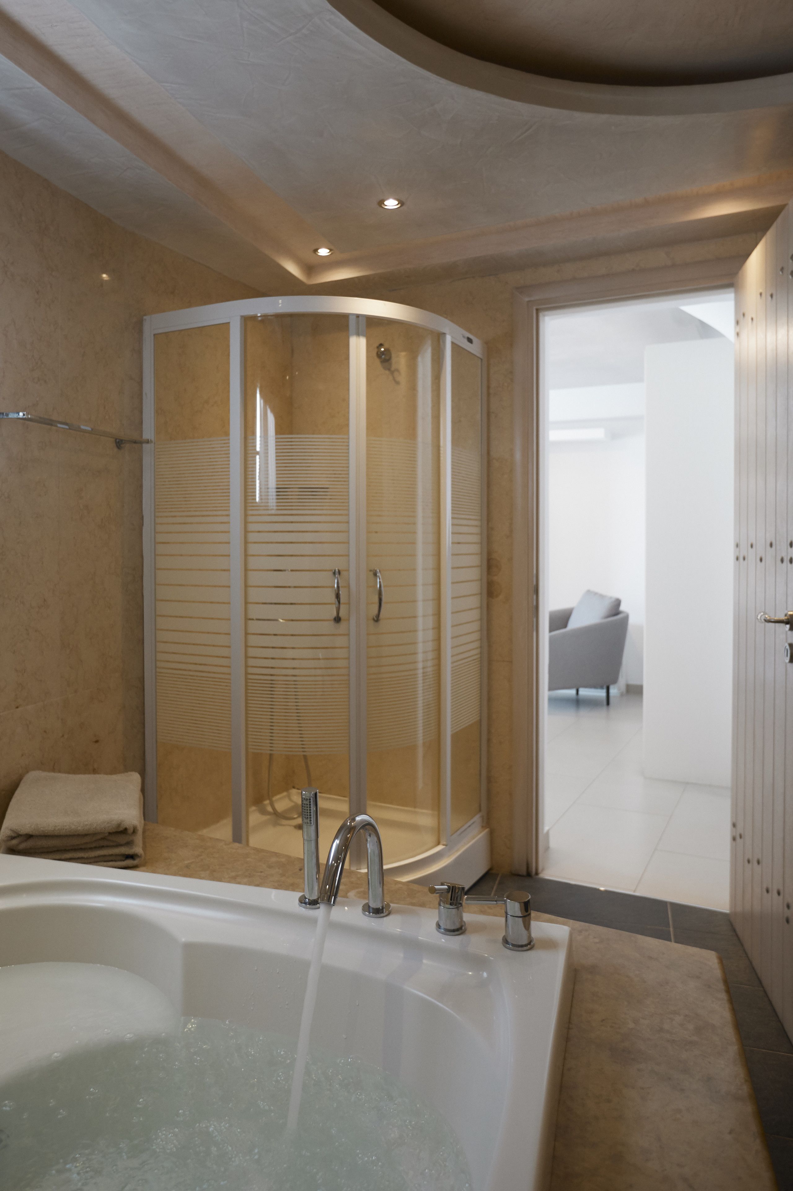 Petit Palace Suites
