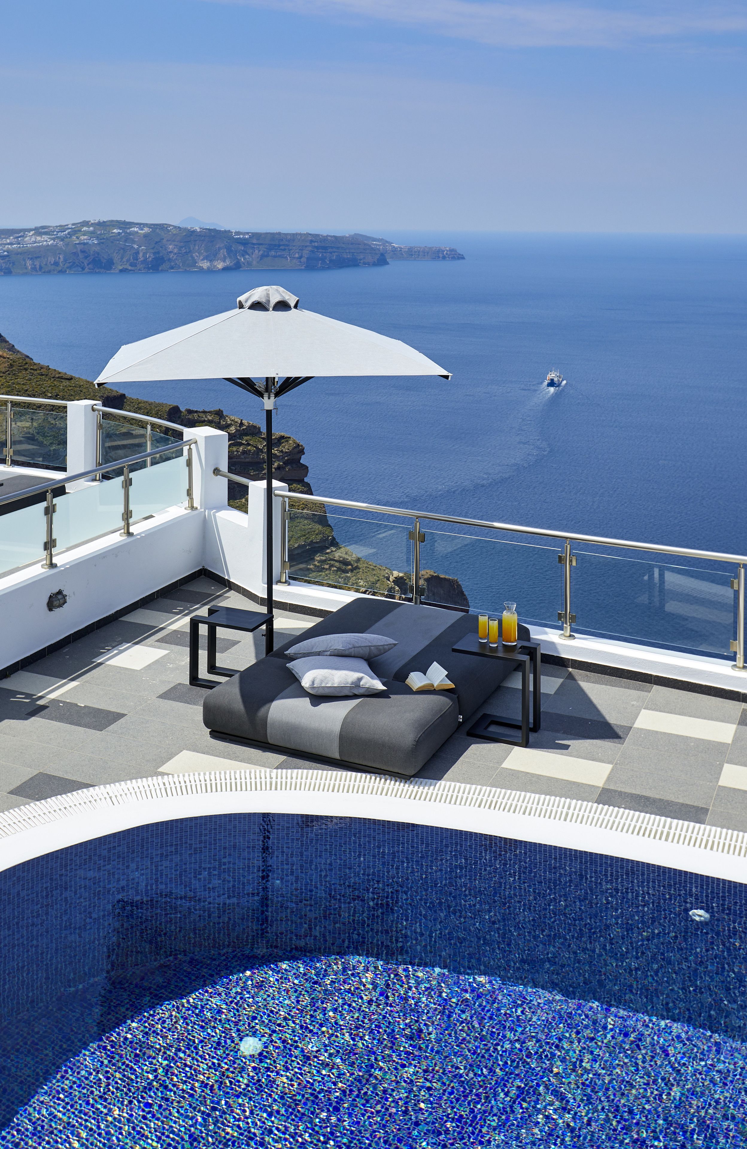 Petit Palace Suites