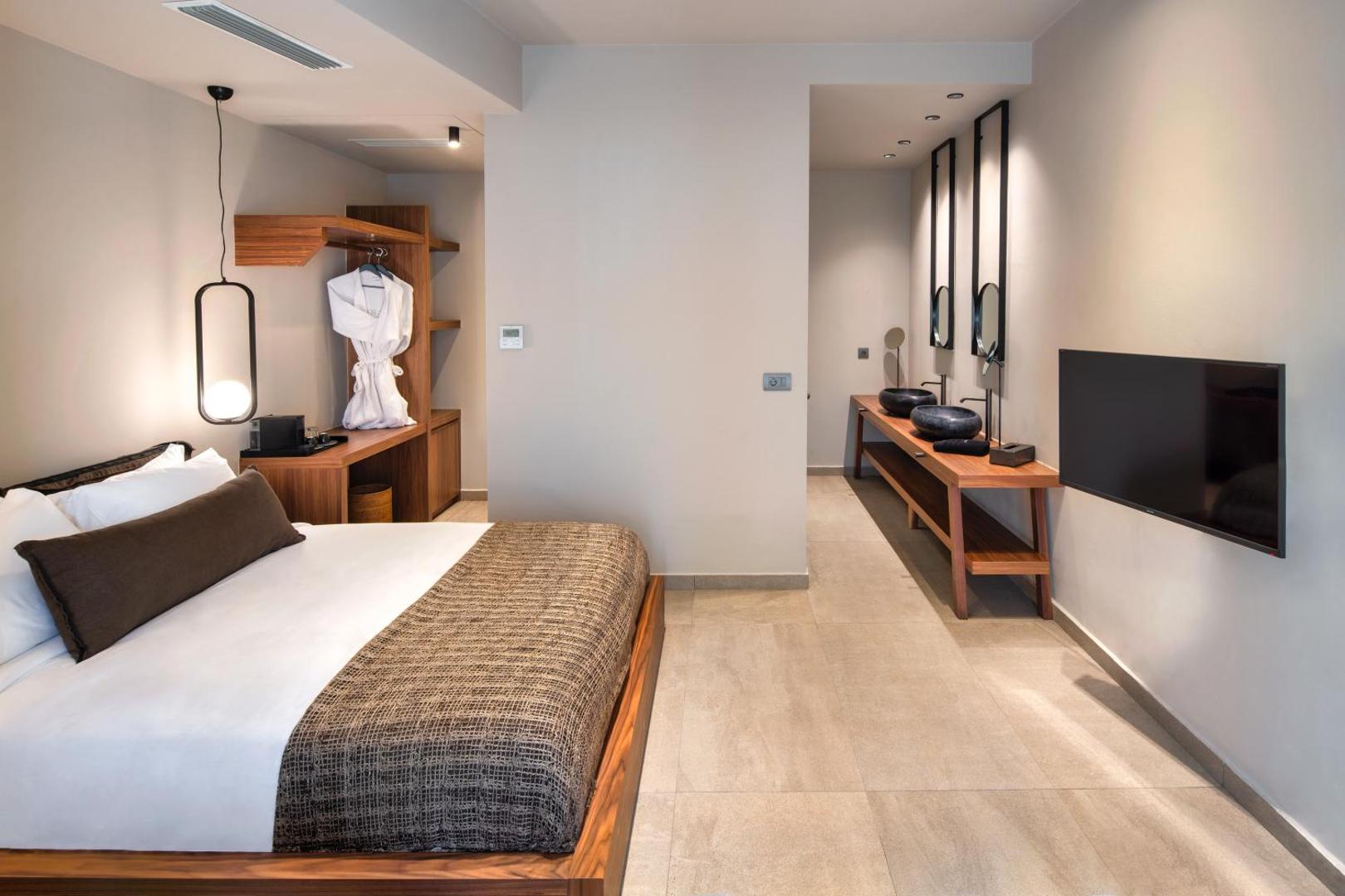 Uma Ray Suites