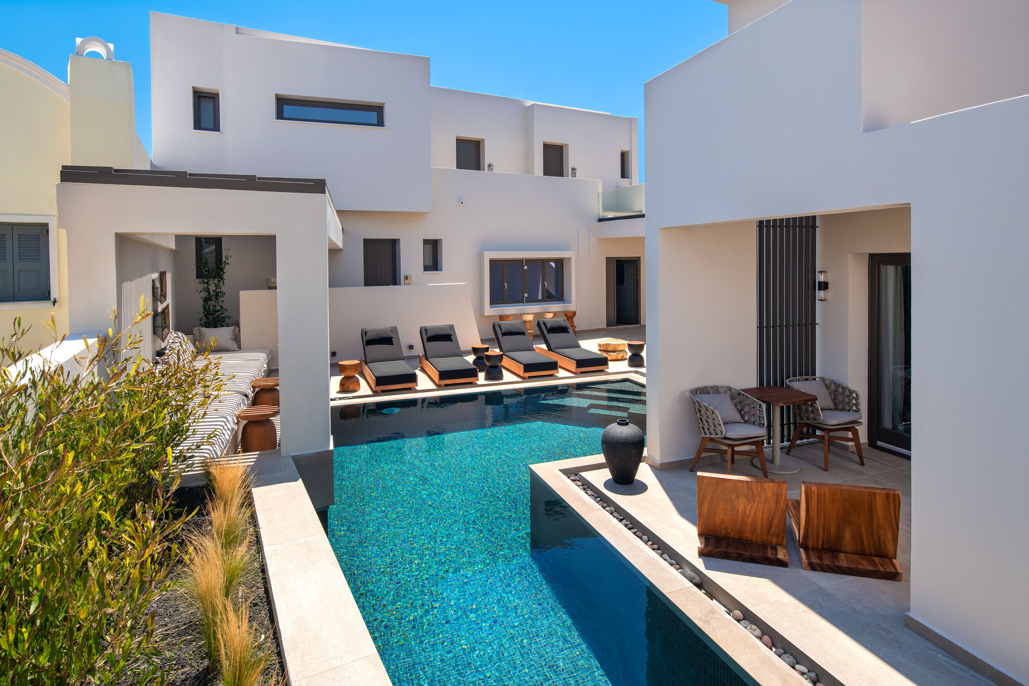 Uma Ray Suites