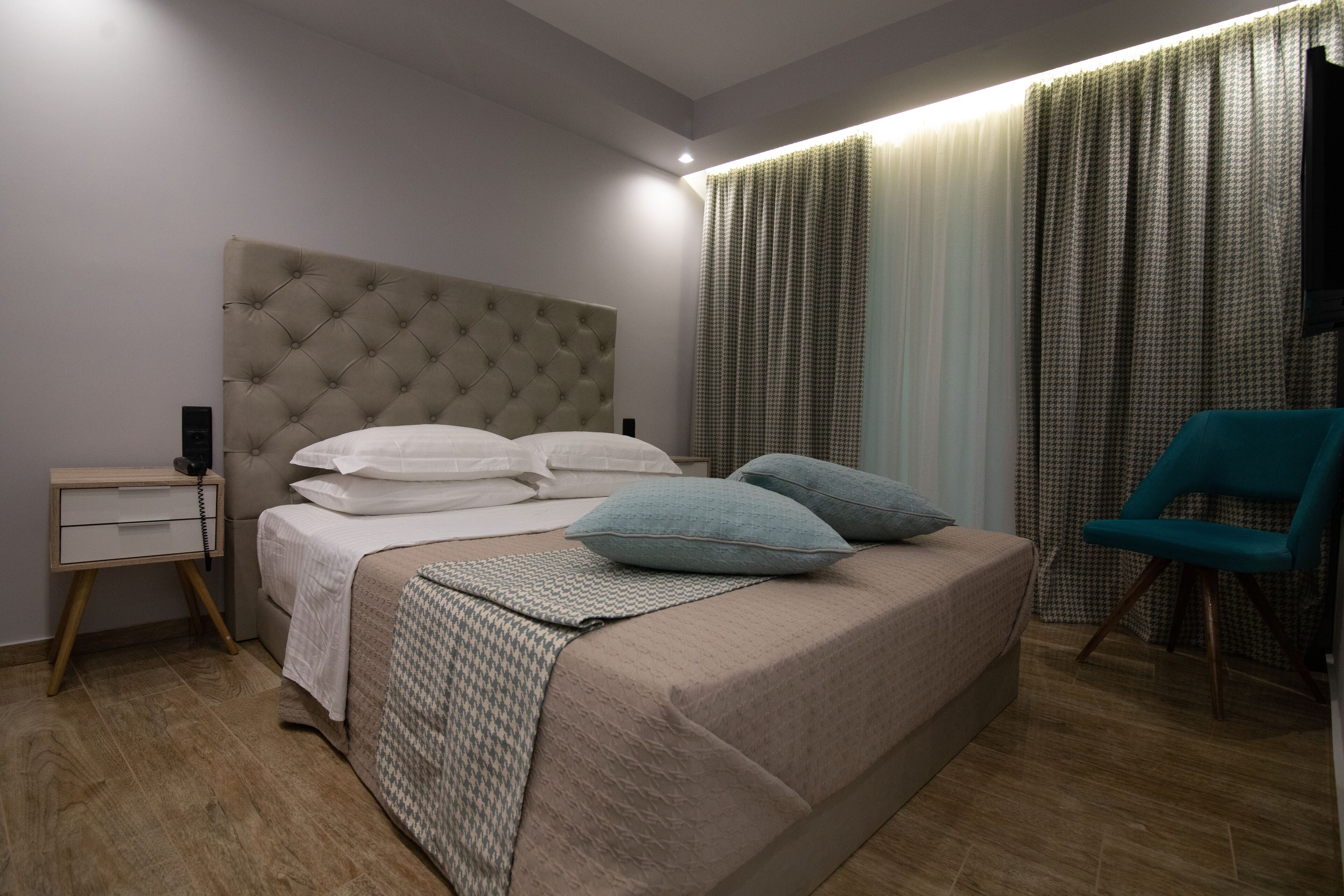 Aianteion Bay Luxury Hotel & Suites