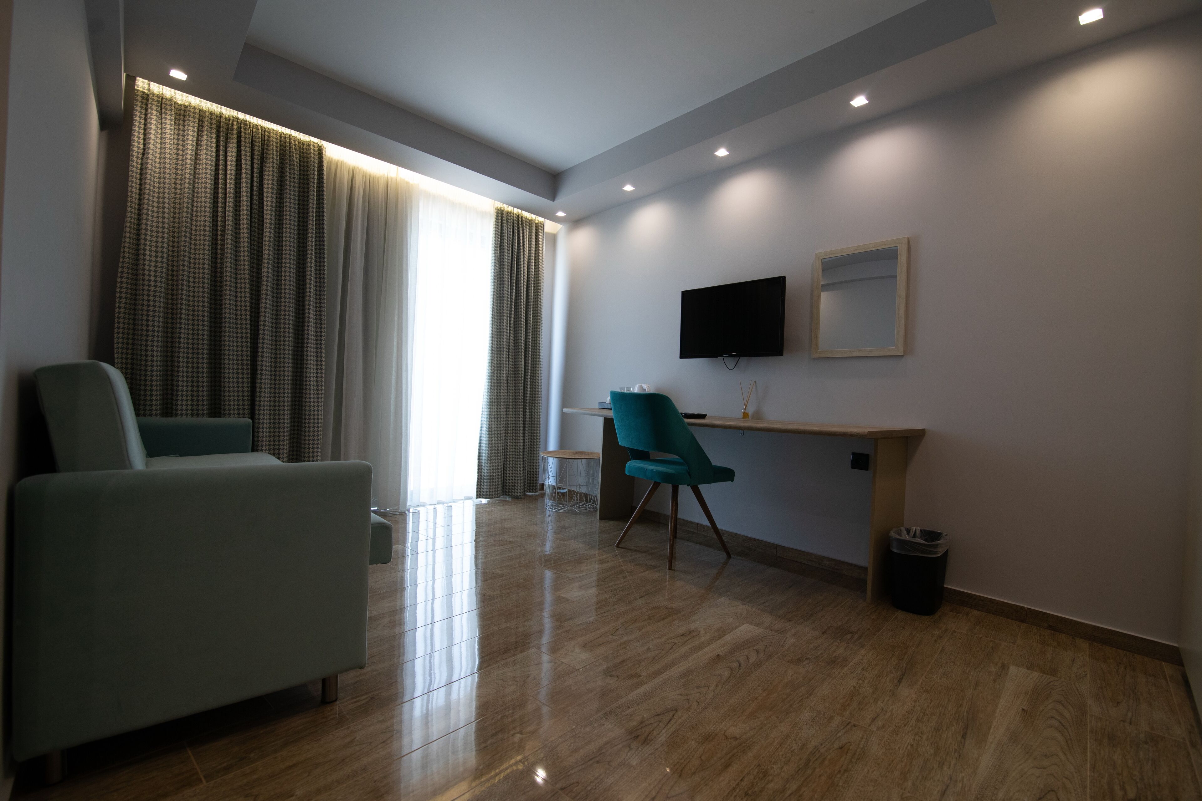Aianteion Bay Luxury Hotel & Suites