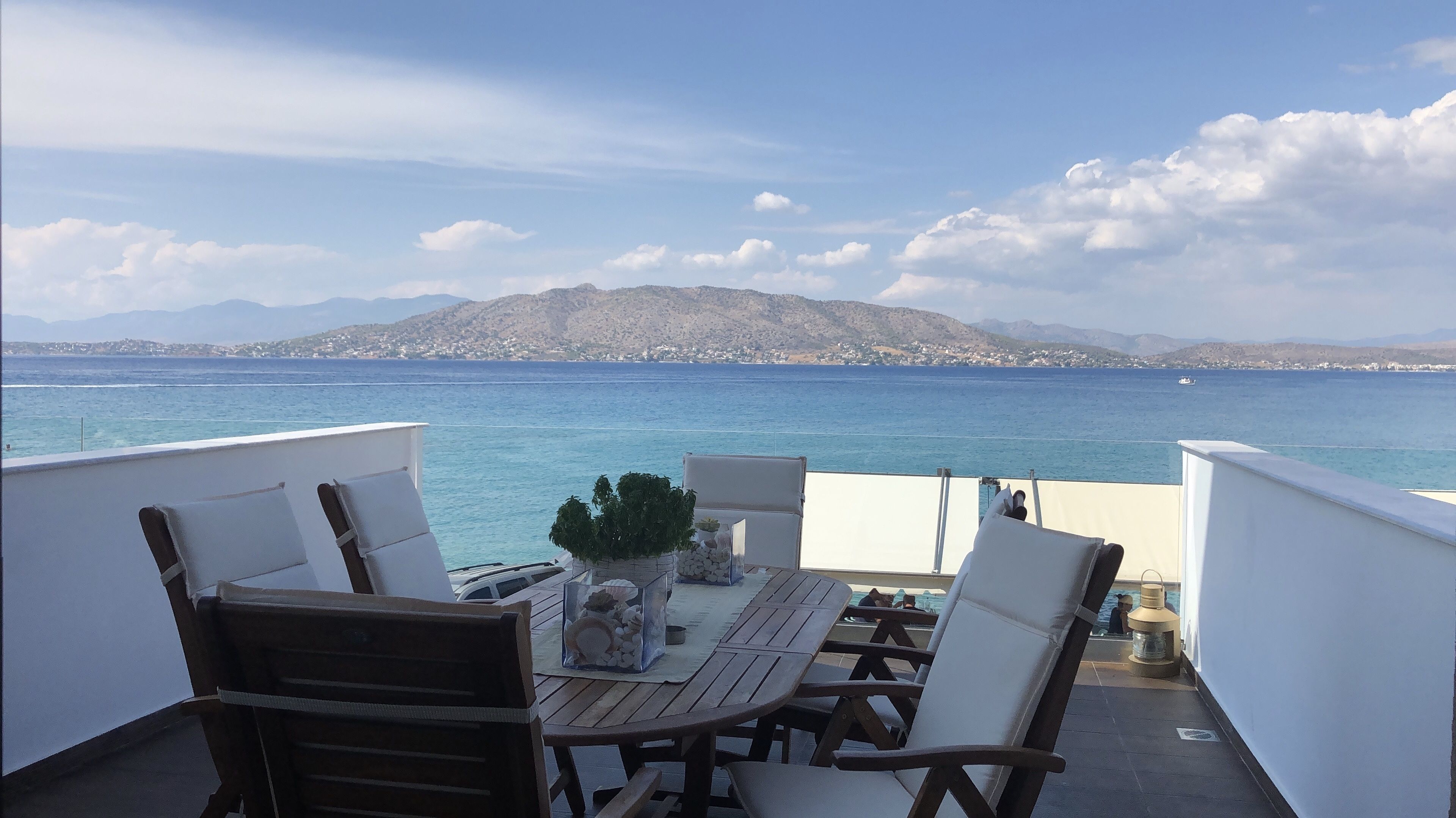 Aianteion Bay Luxury Hotel & Suites