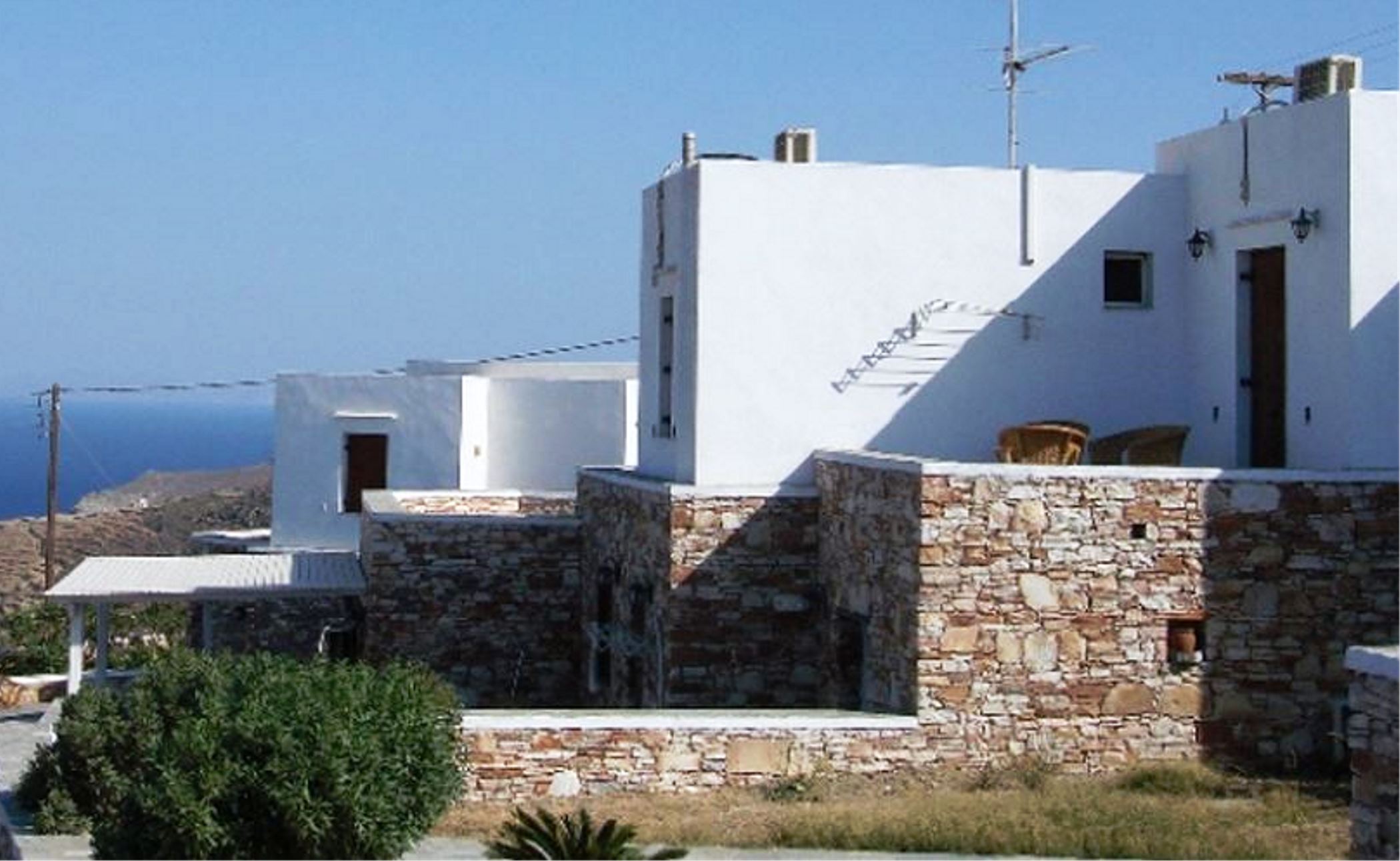 Loukia Apartments