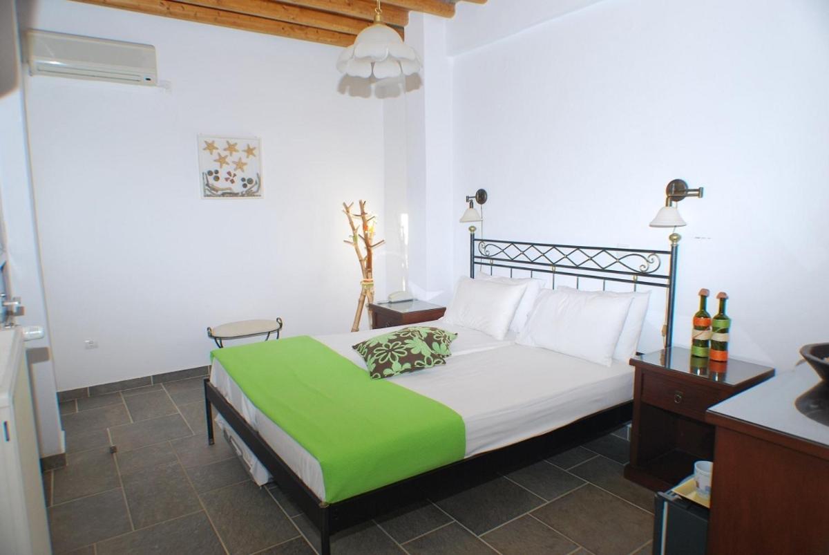 Myrto Hotel & Bungalows