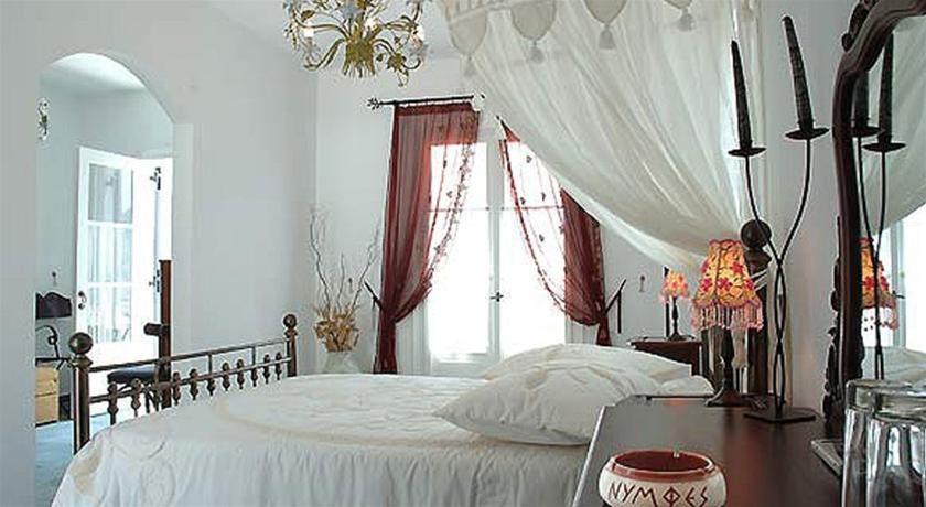 Nymfes Hotel