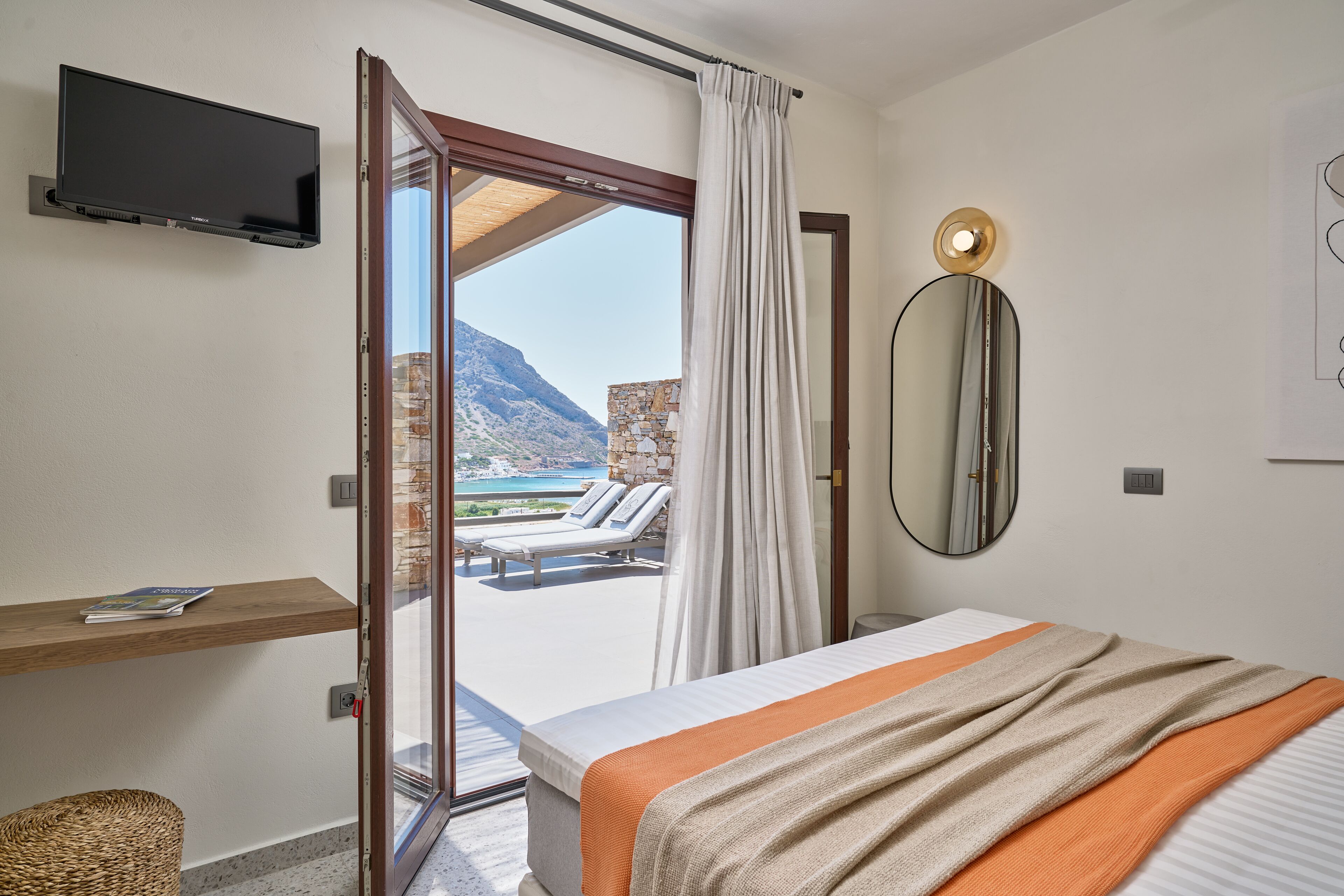 Voya Suites Sifnos