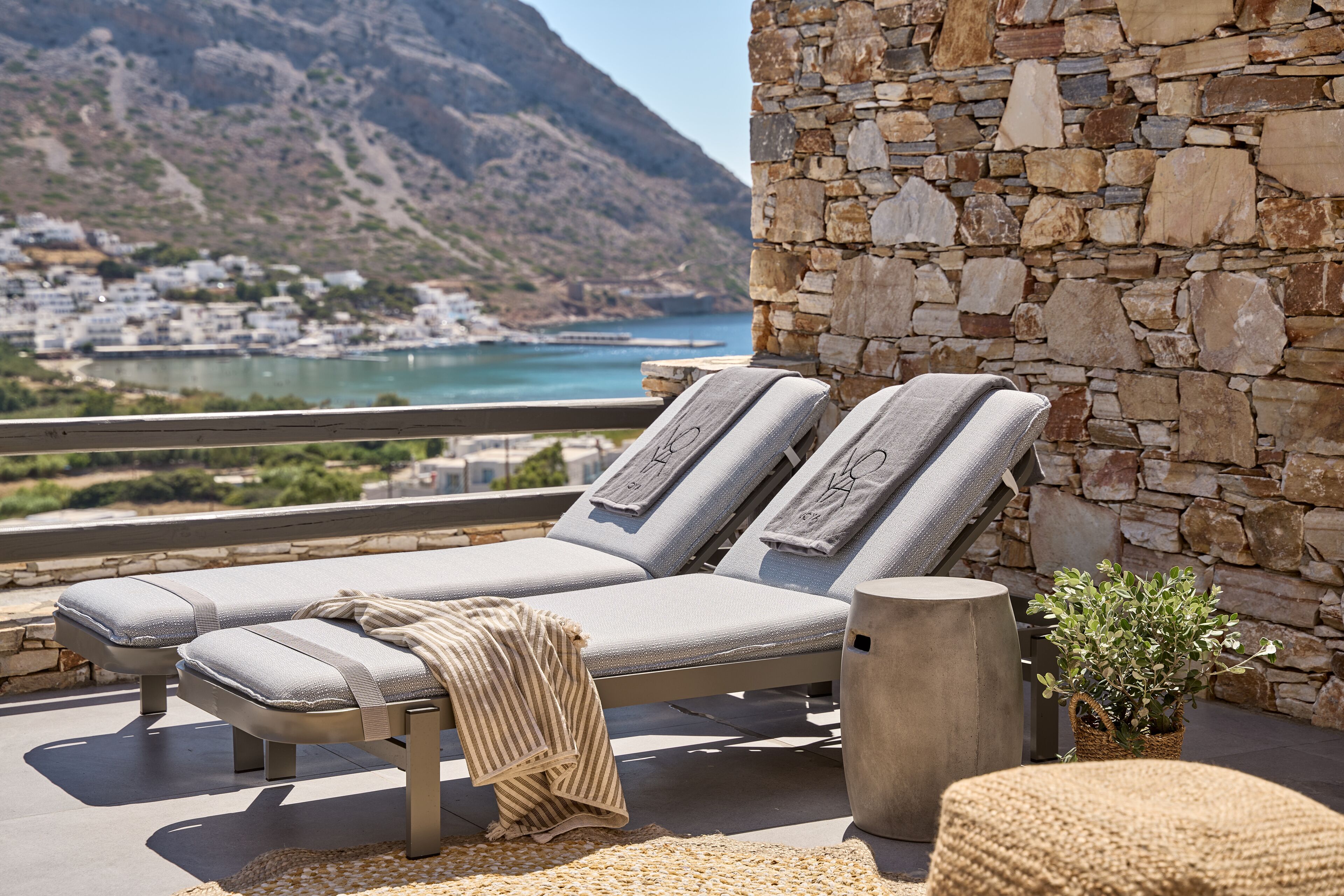 Voya Suites Sifnos