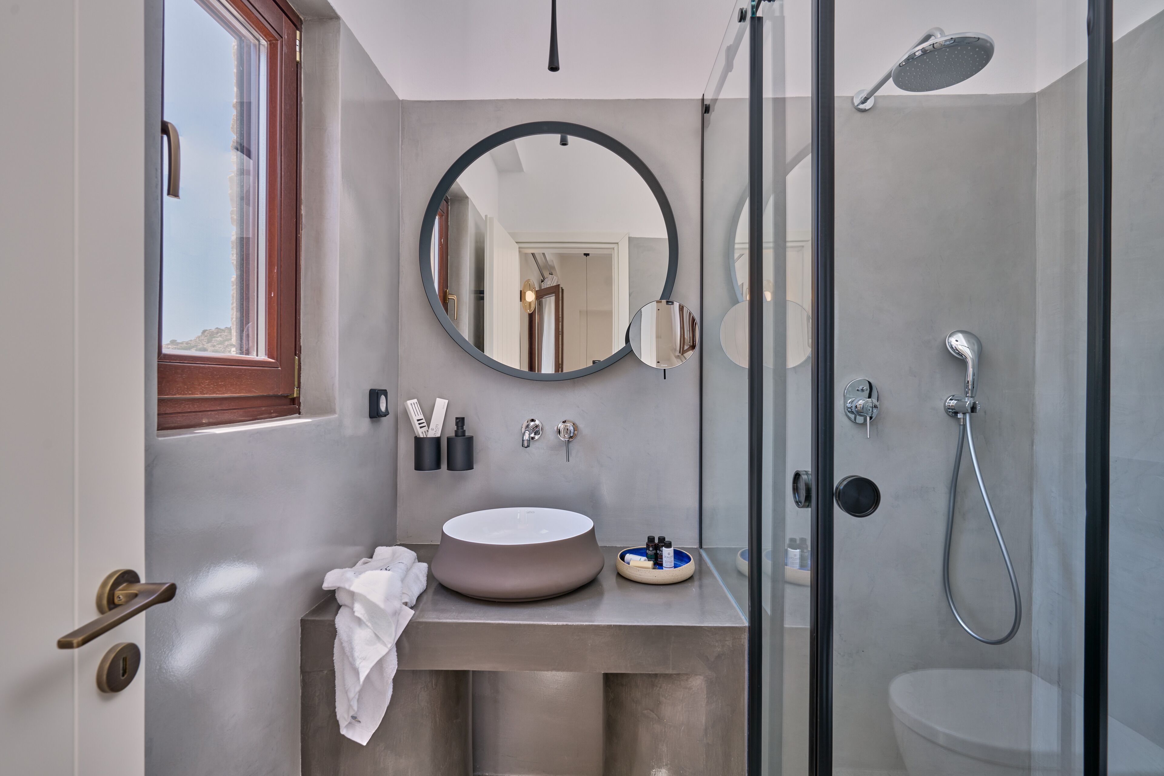 Voya Suites Sifnos