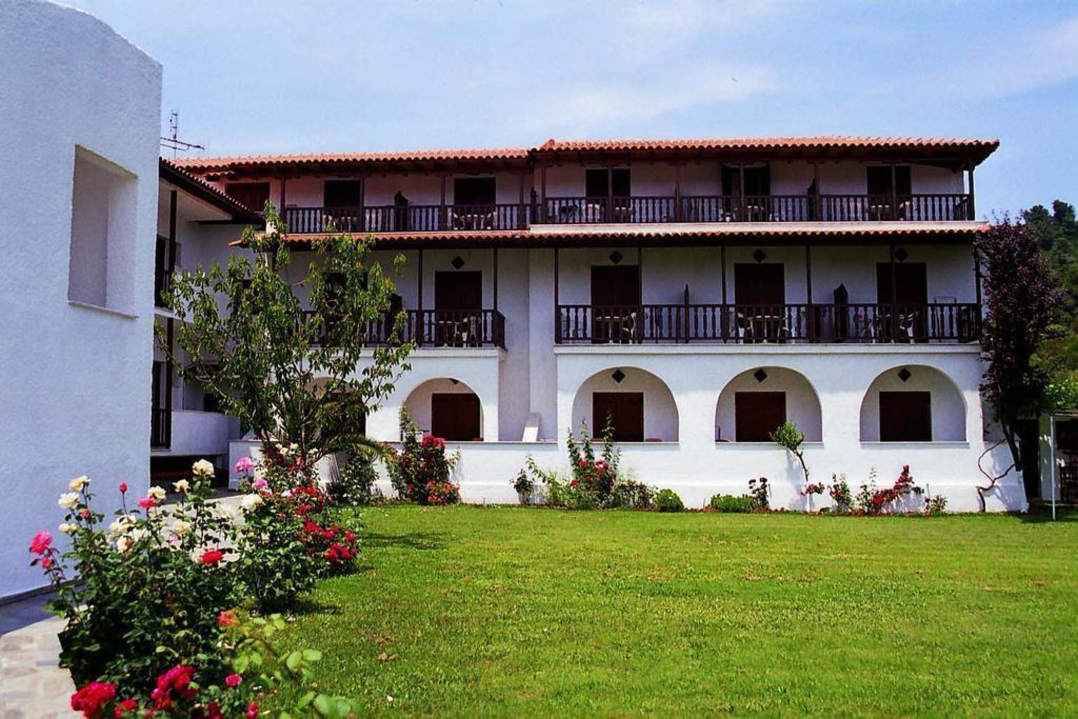 Koukounaries Beach Hotel