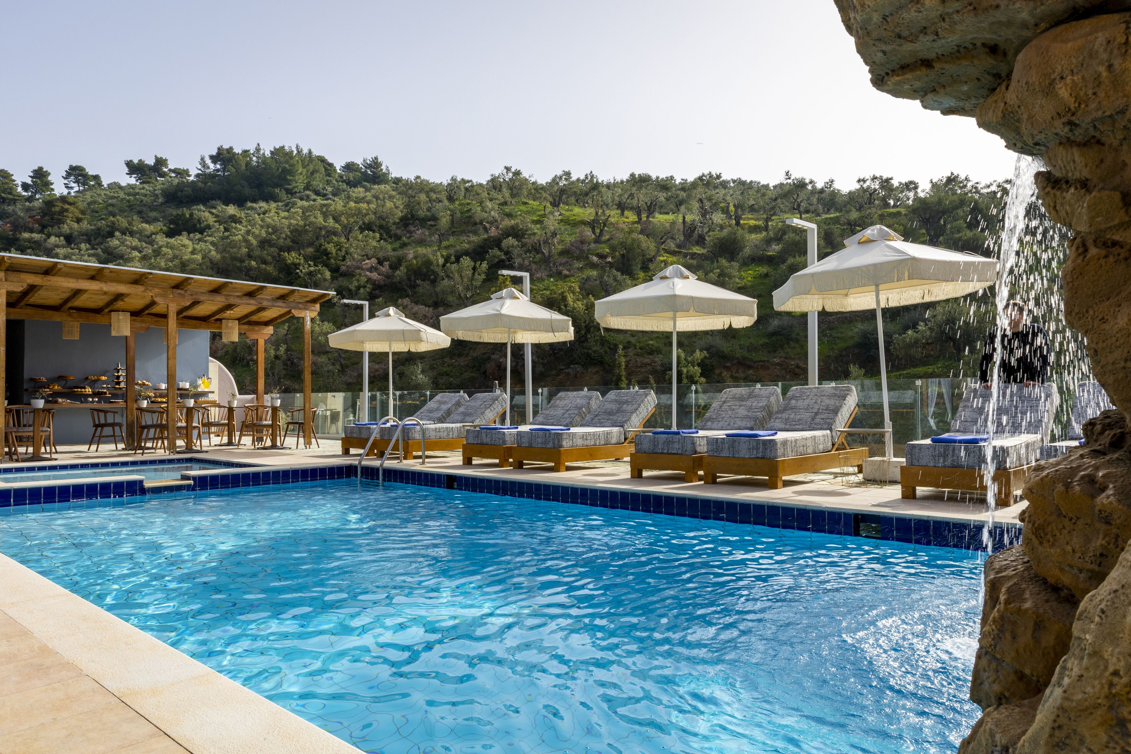 Skiathos Avaton Suites & Villas