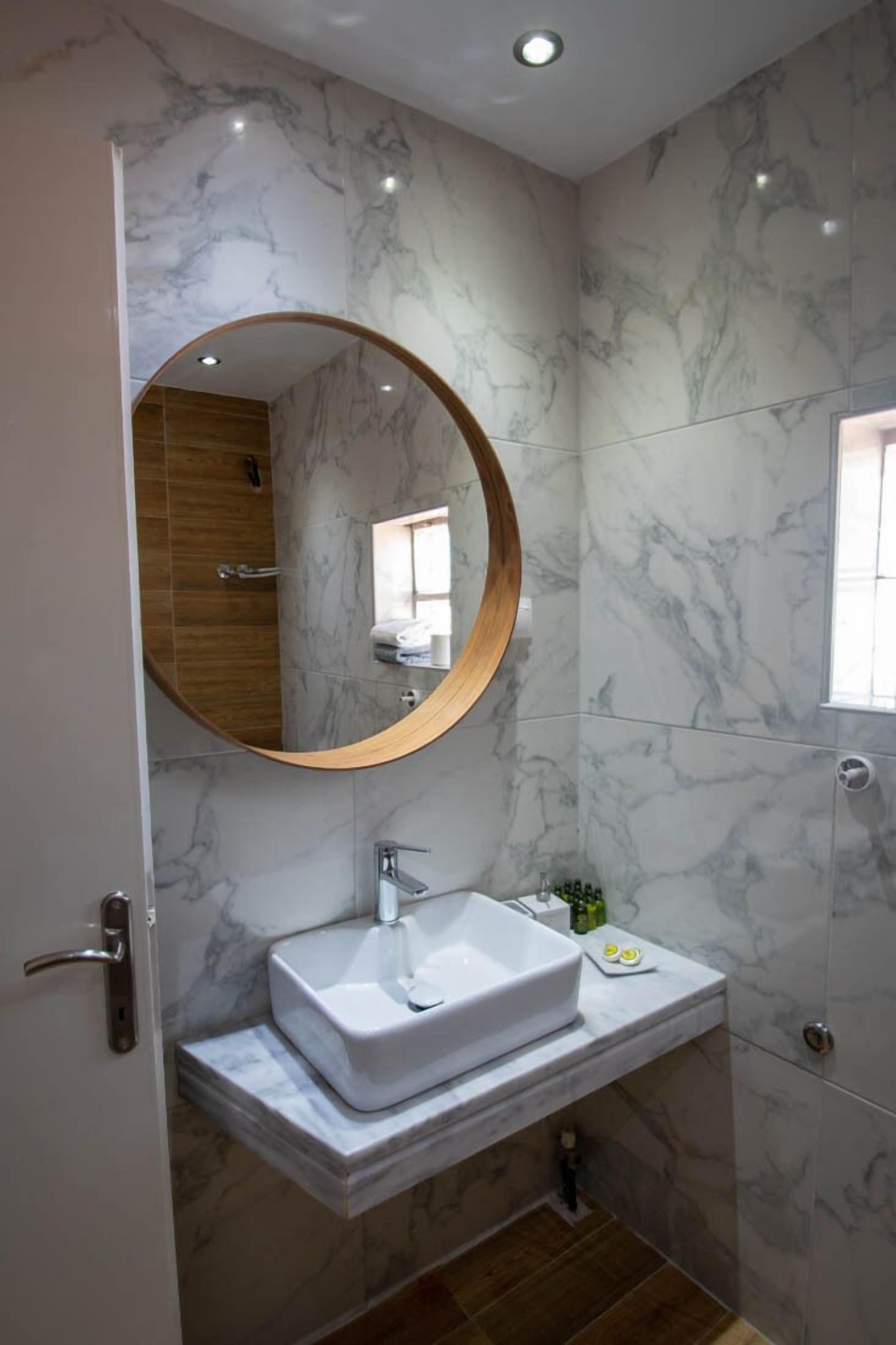 Avres Apartments