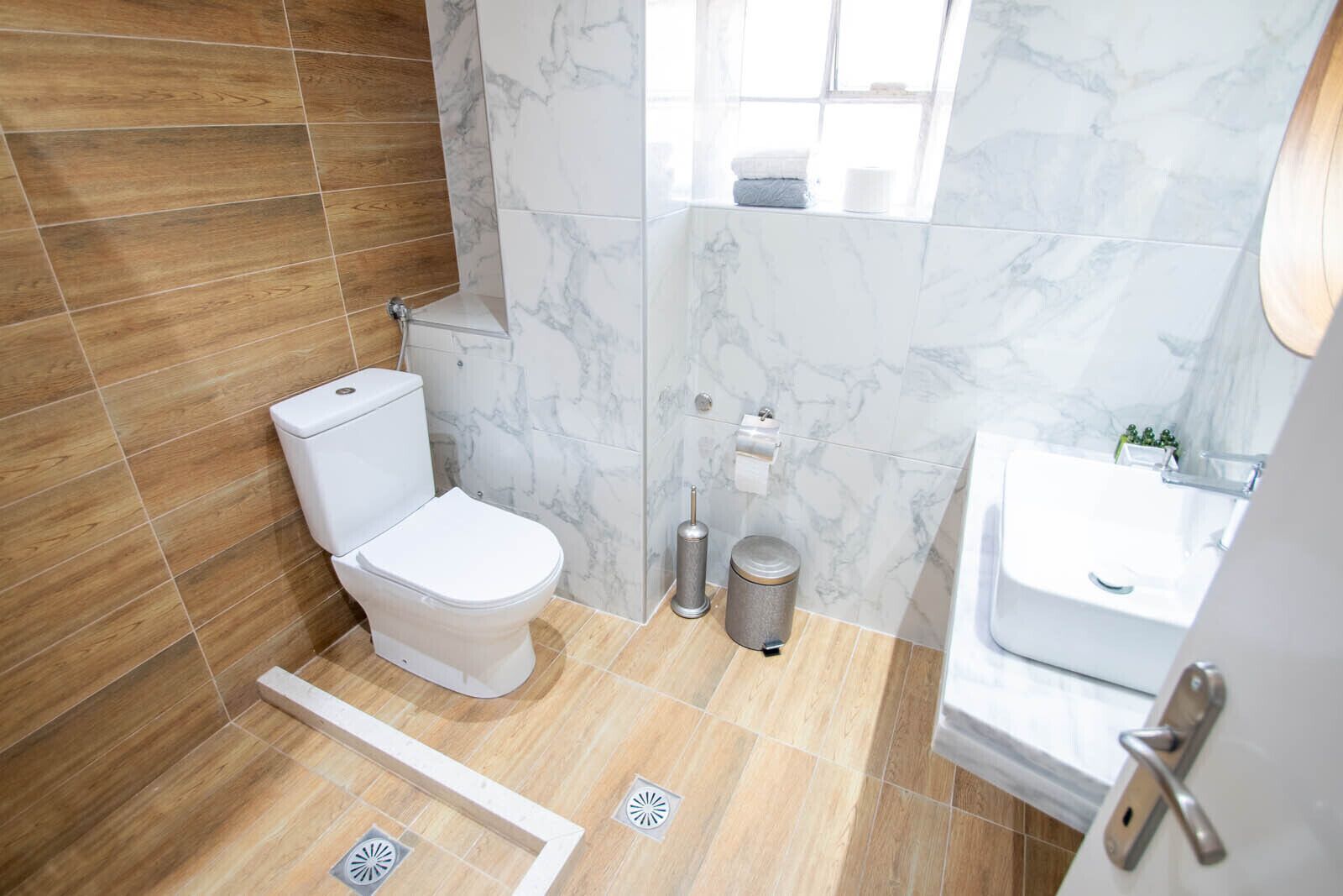Avres Apartments