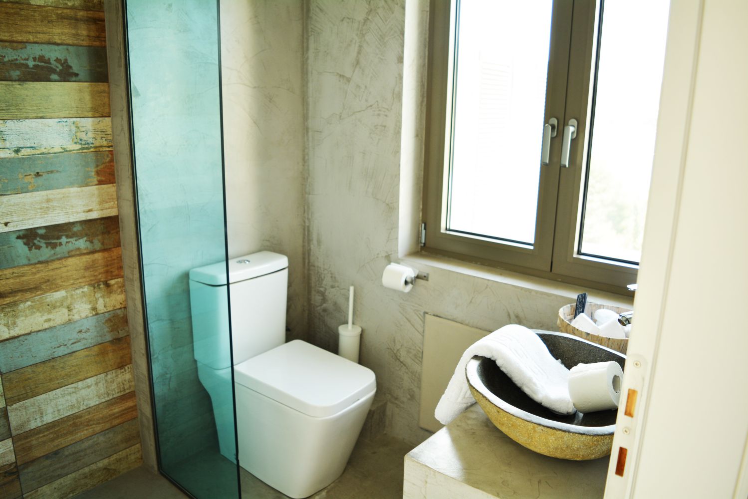 Core Luxury Suites