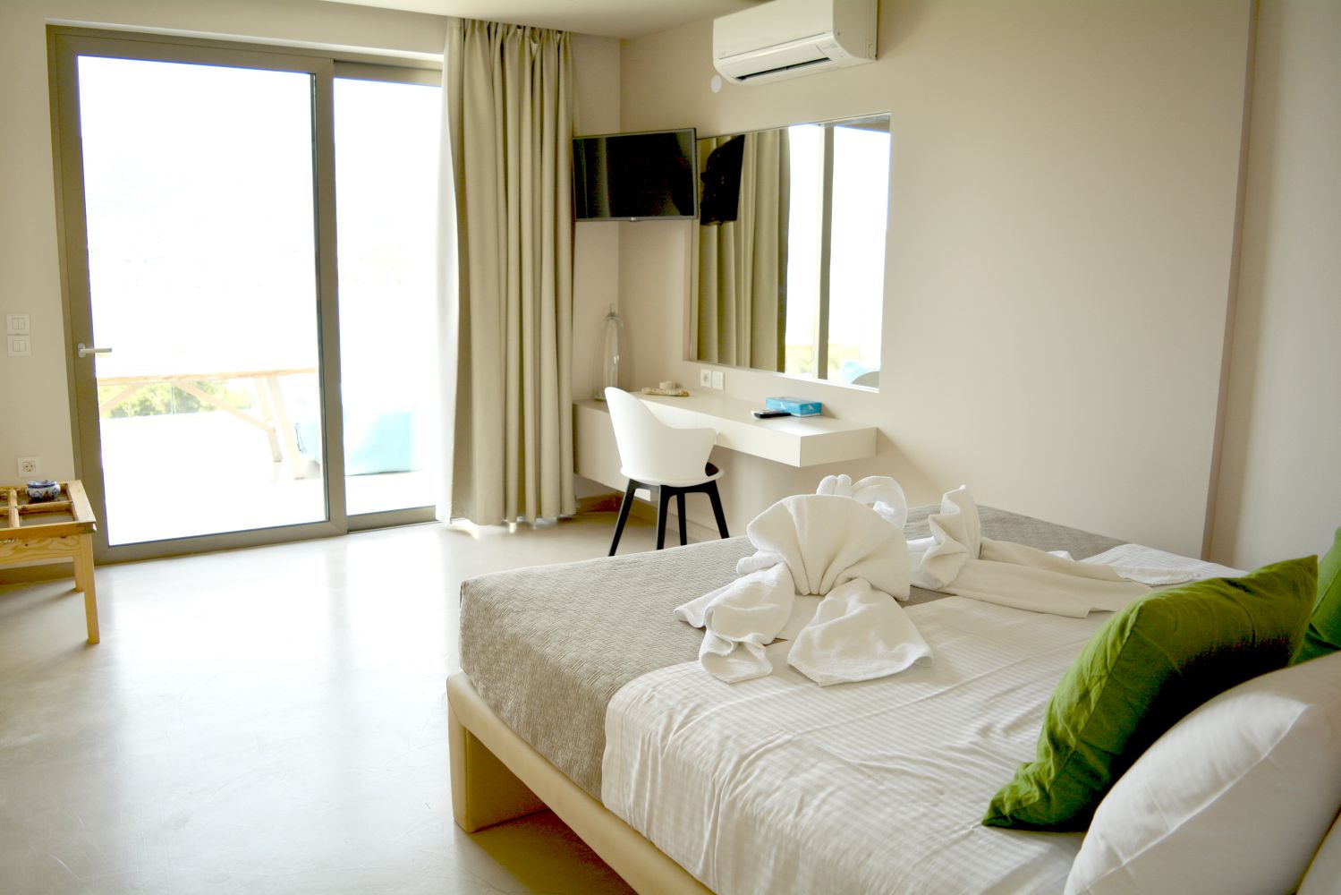 Core Luxury Suites