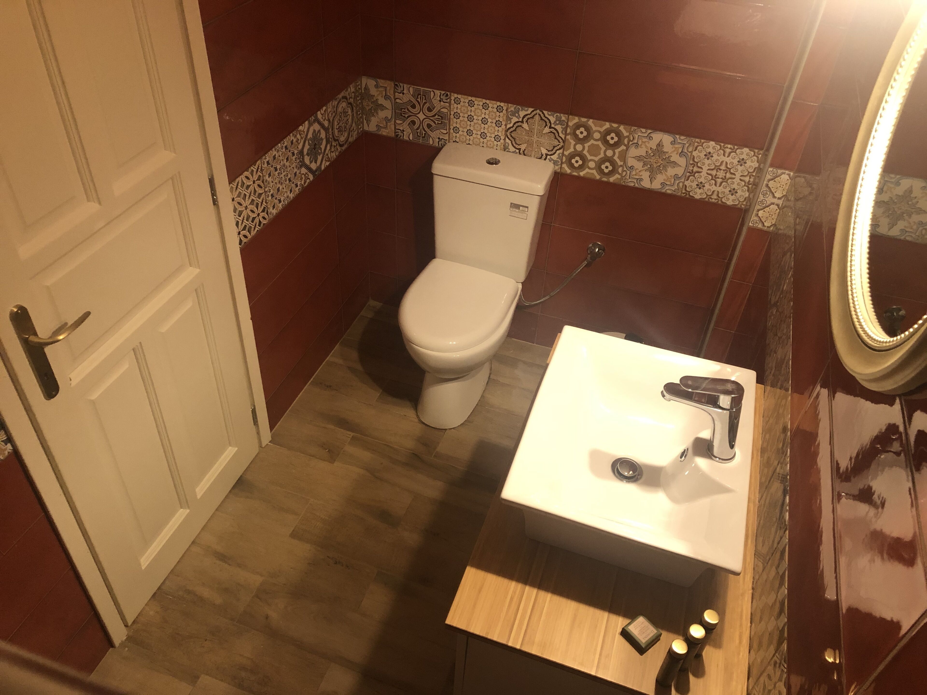 Orpheus And Eyrydice Boutique Apartments