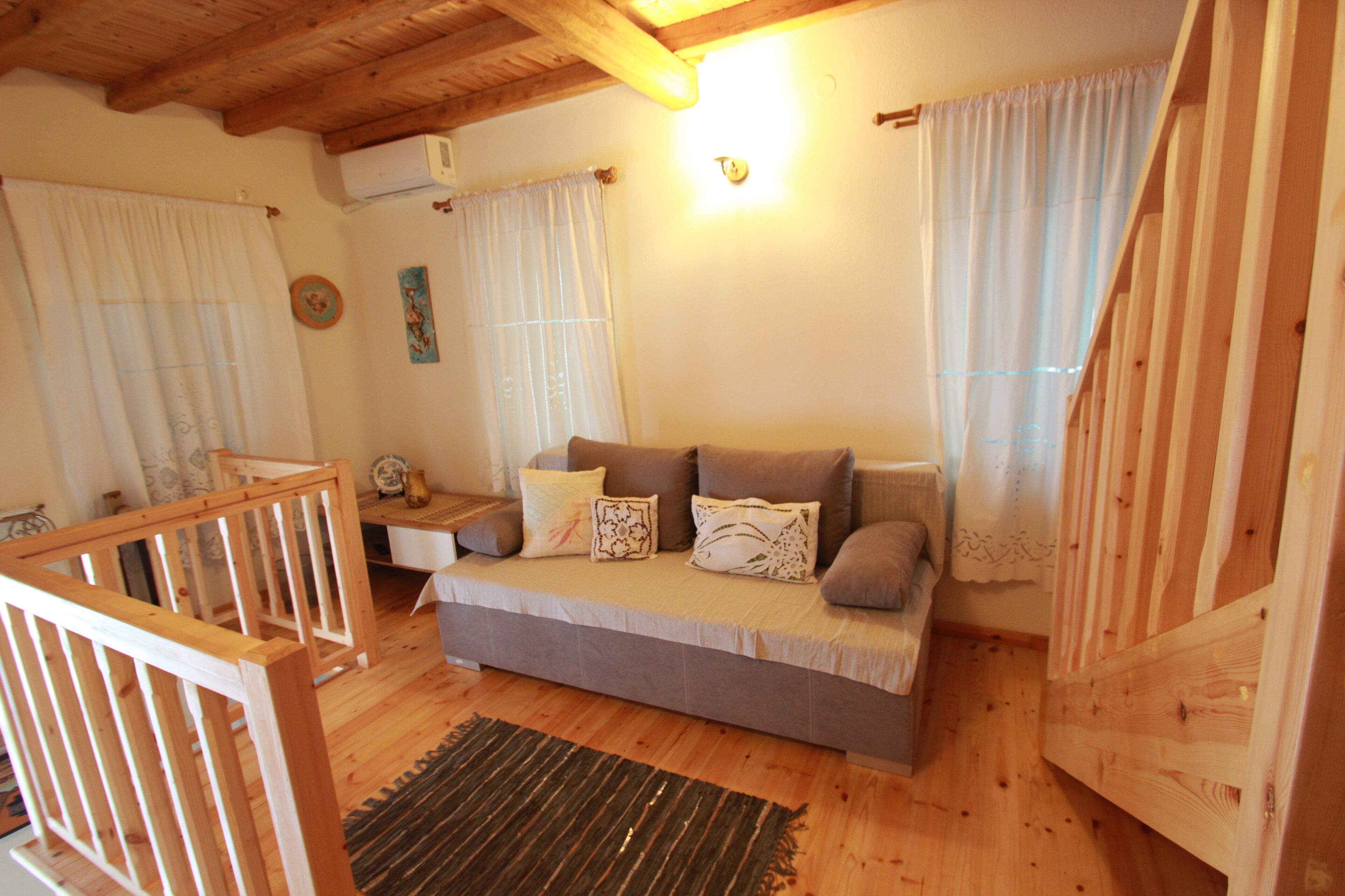Orpheus And Eyrydice Boutique Apartments