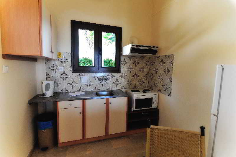 Vassilias Beach Hotel