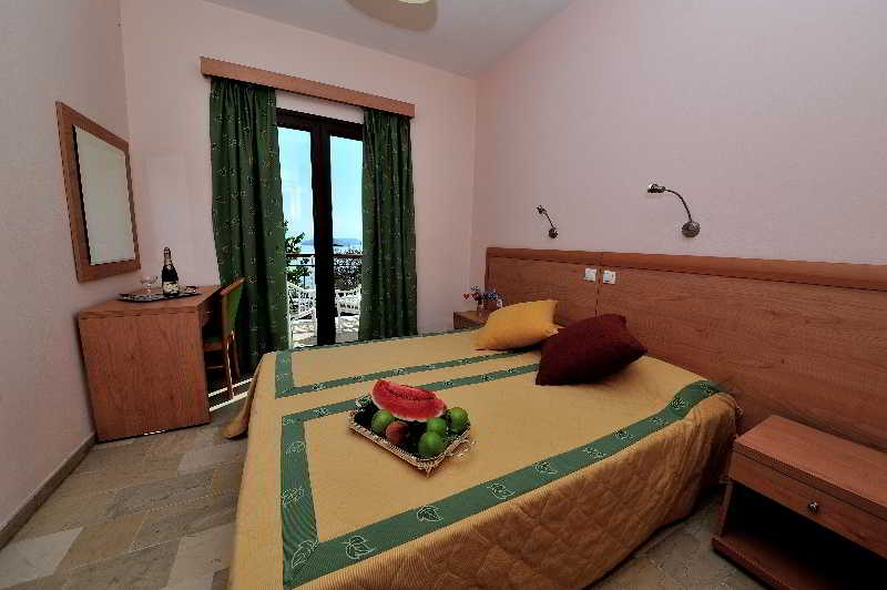 Vassilias Beach Hotel