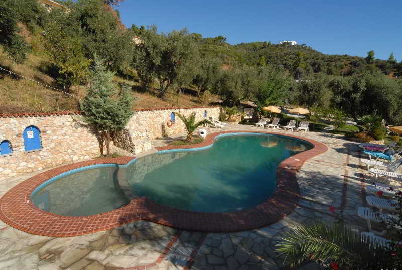 Vassilias Beach Hotel