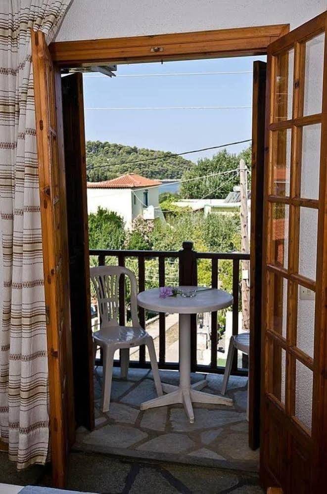 Narkissos Hotel