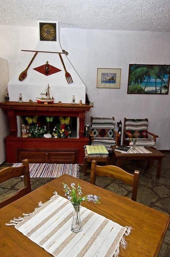 Narkissos Hotel