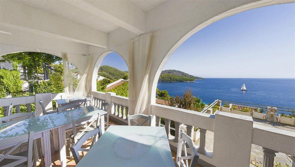 Adrina Beach Hotel