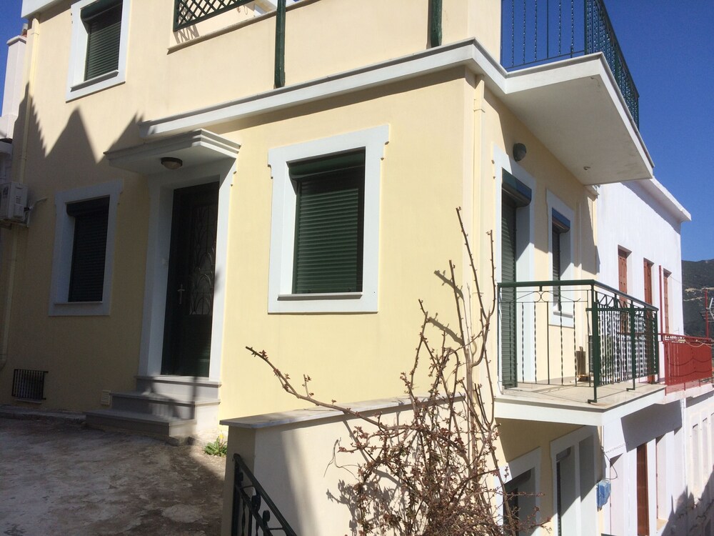 Angies House