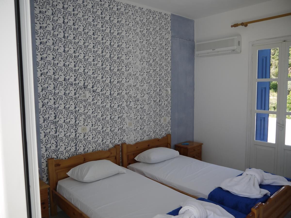 Crystal Rooms