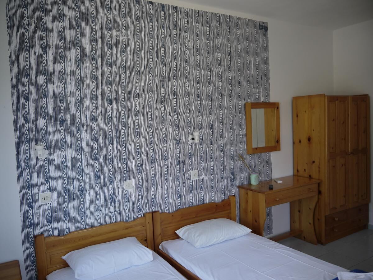 Crystal Rooms