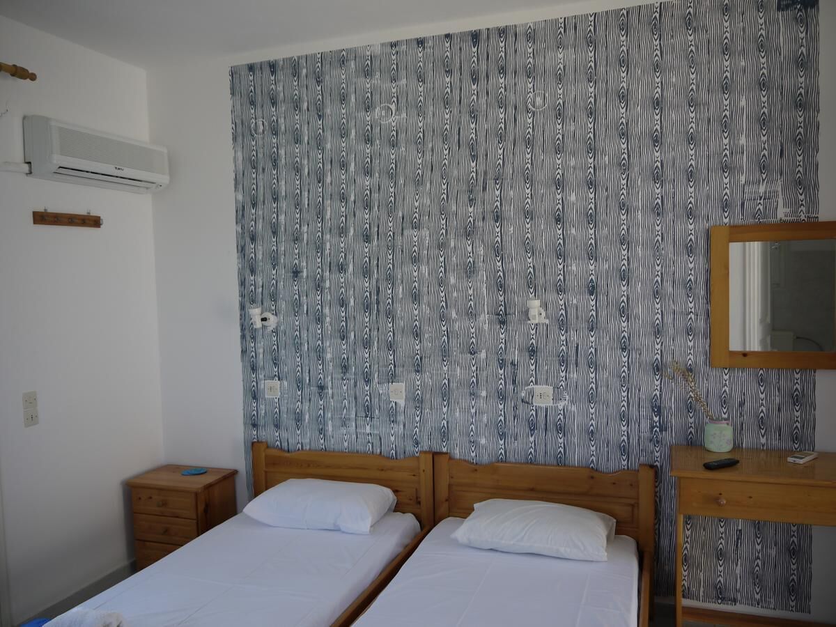 Crystal Rooms