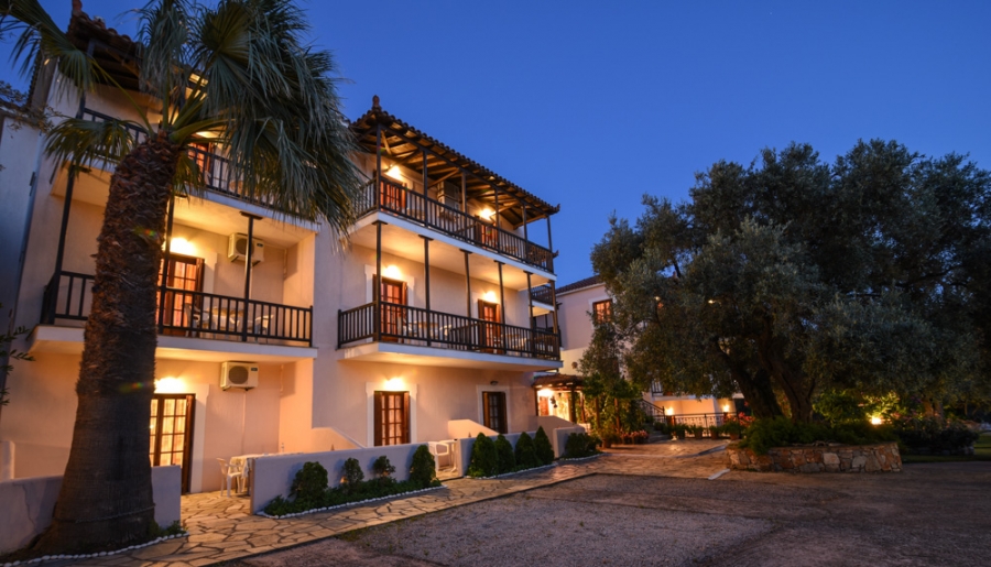 Evlalia Studios & Apartments