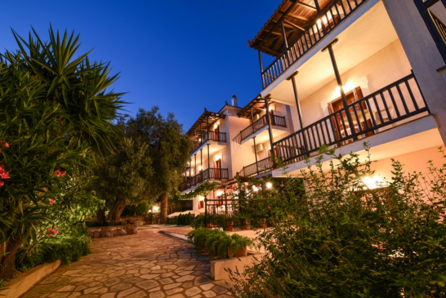 Evlalia Studios & Apartments